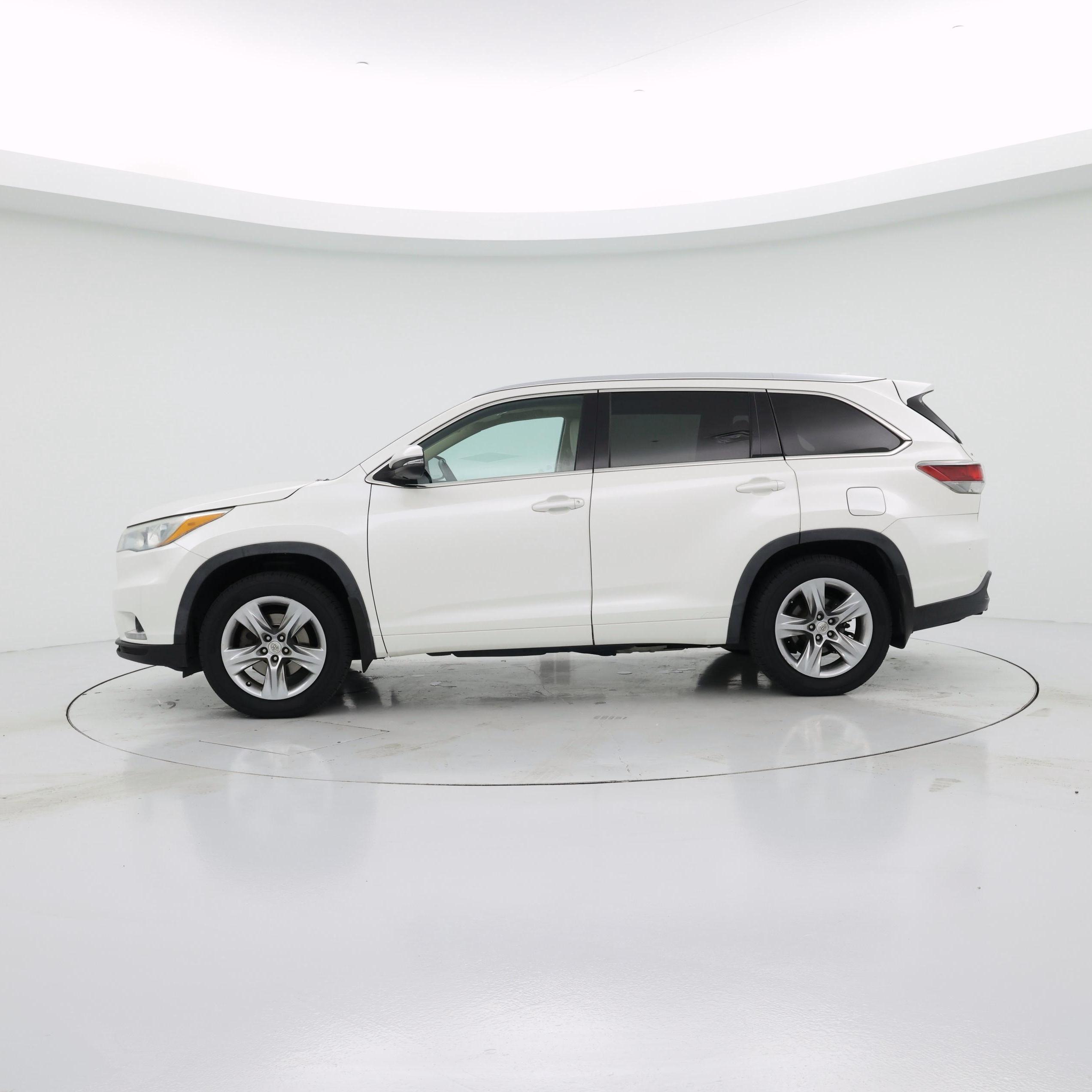 Thumbnail: 2014 Toyota Highlander - 3