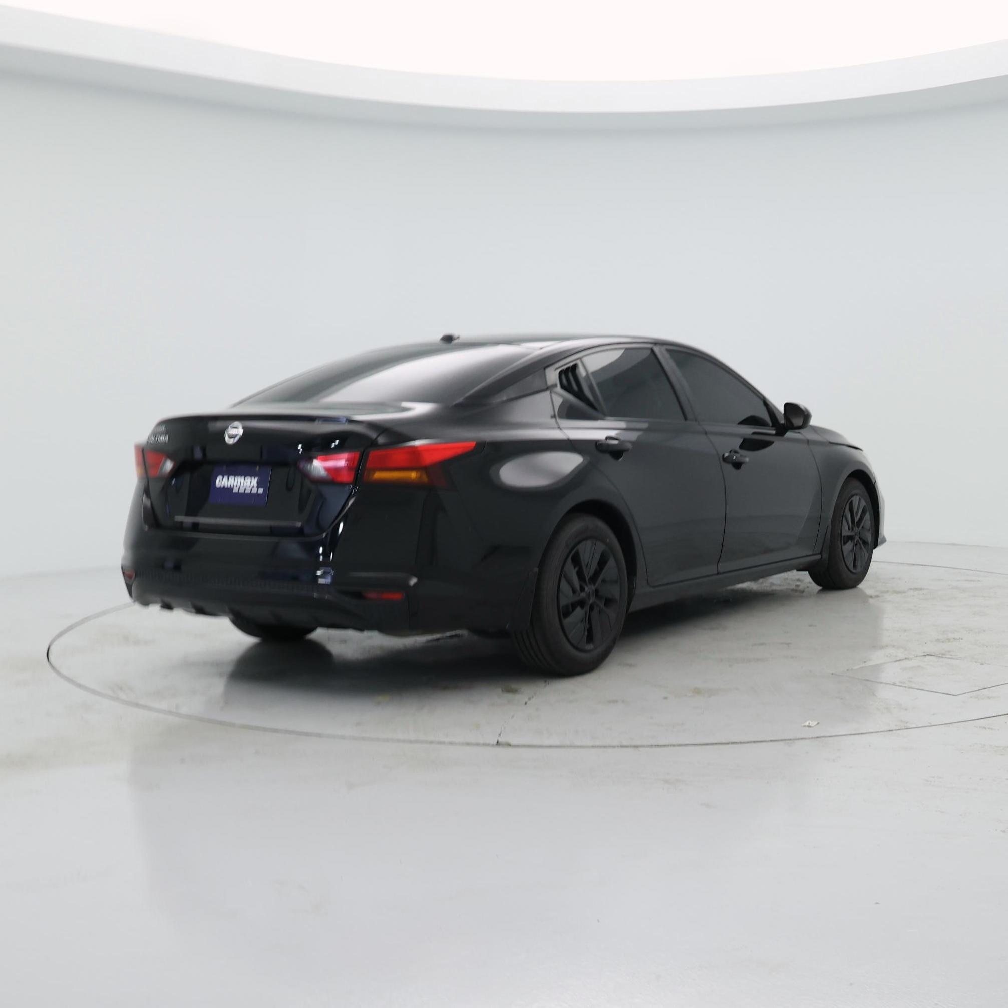 Thumbnail: 2020 Nissan Altima - 8