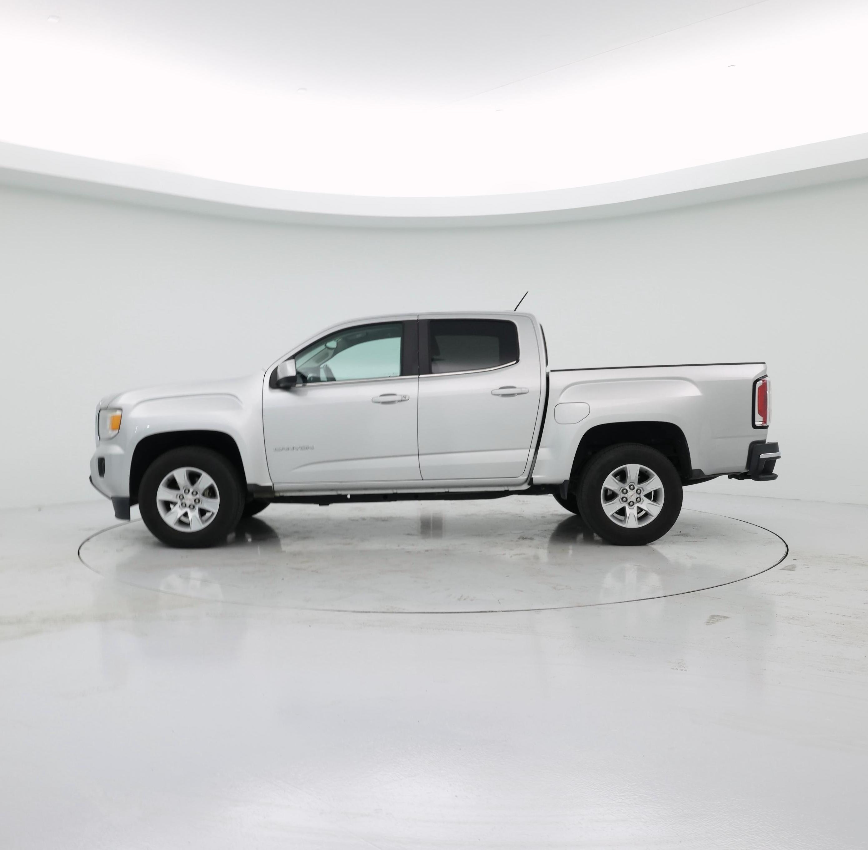 Thumbnail: 2018 GMC Canyon - 3