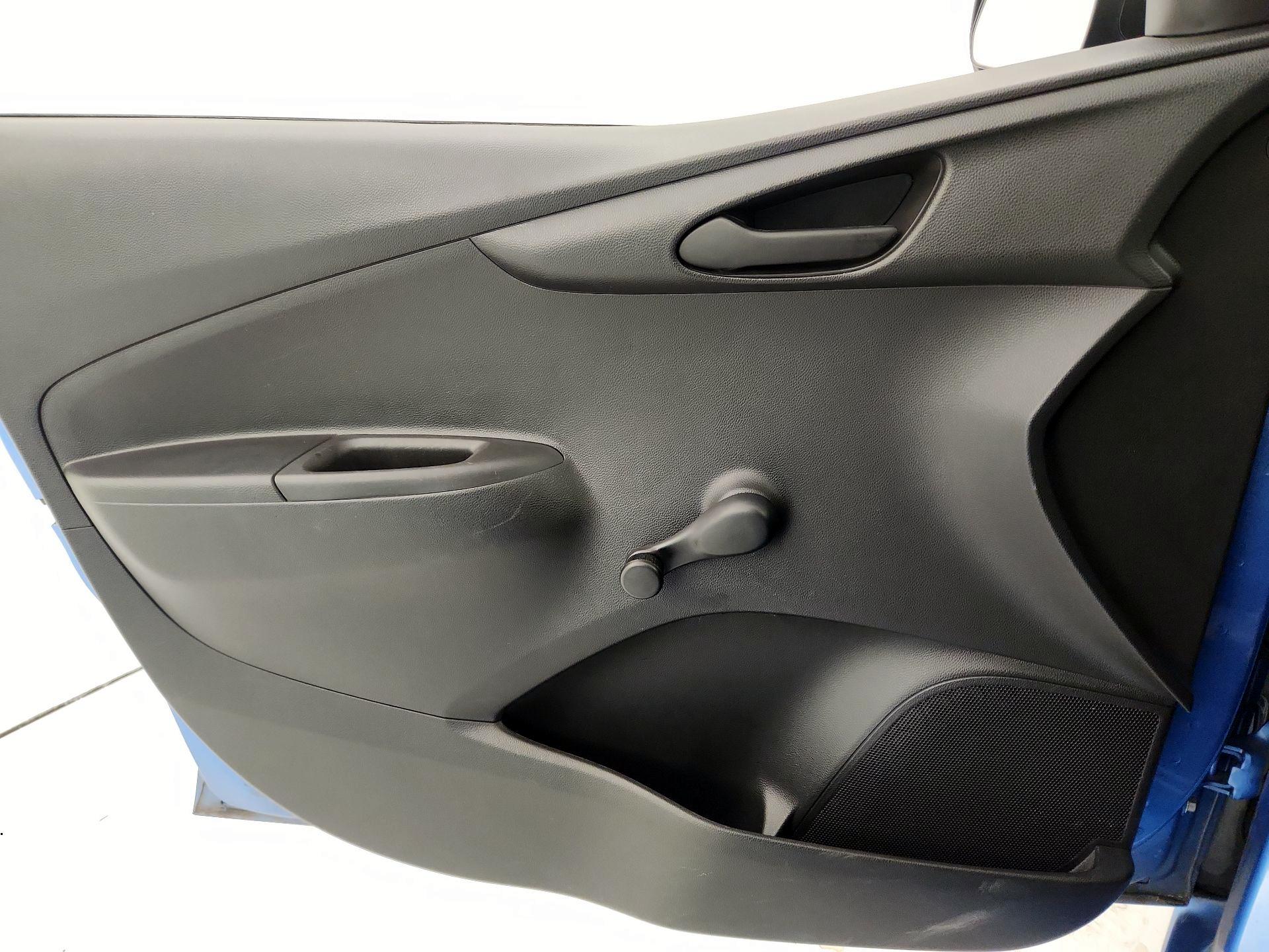 Thumbnail: 2018 Chevrolet Spark - 12