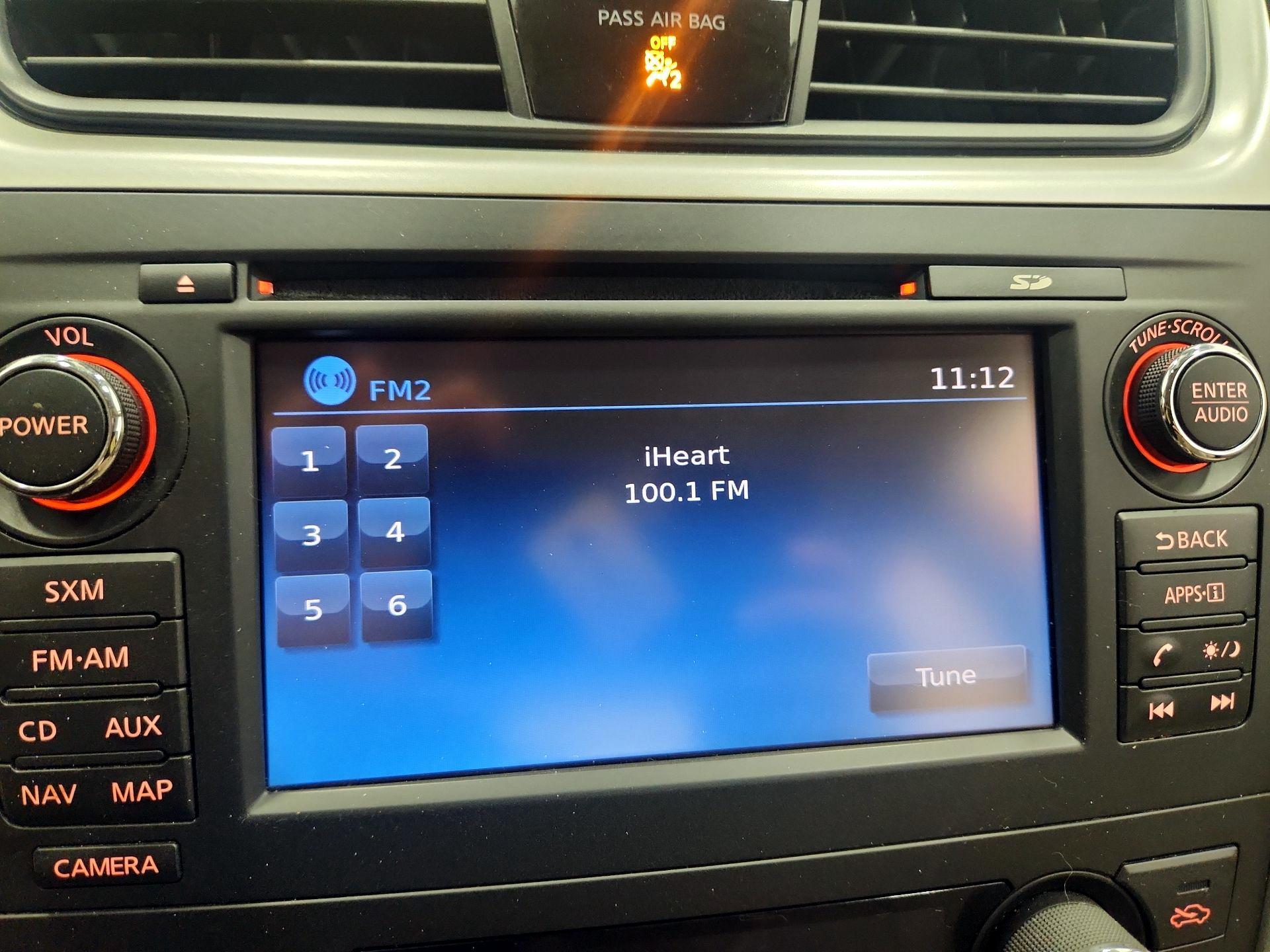 Thumbnail: 2016 Nissan Altima - 16