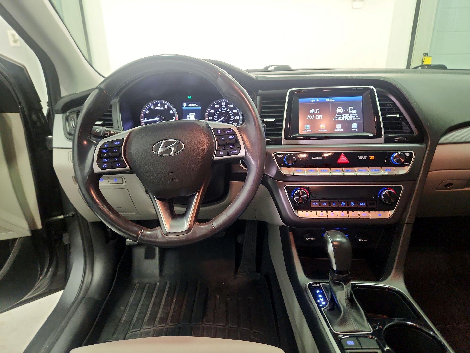 Thumbnail: 2019 Hyundai Sonata - 9