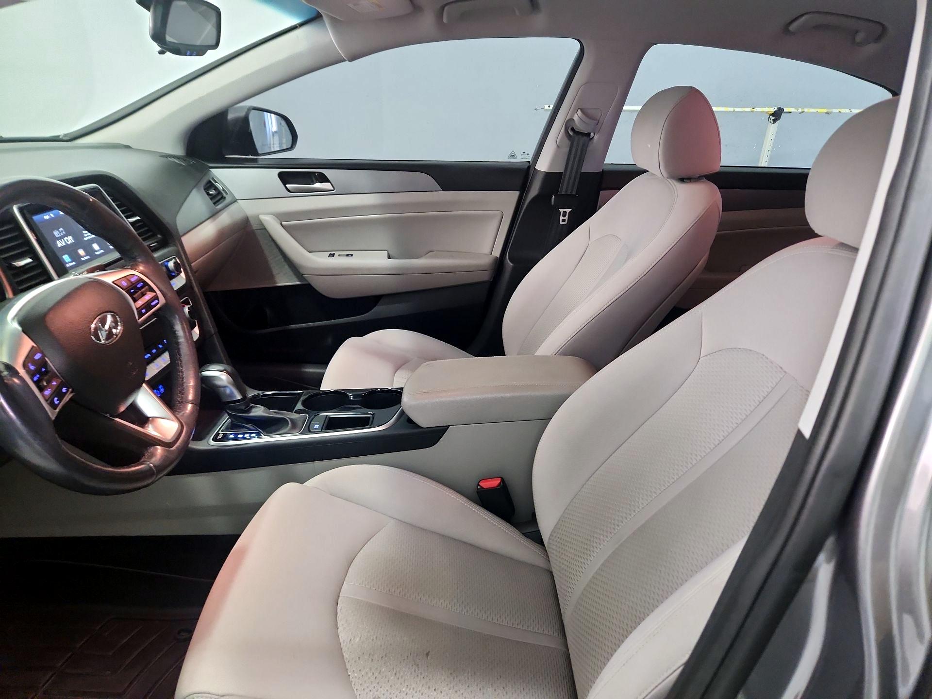 Thumbnail: 2019 Hyundai Sonata - 11