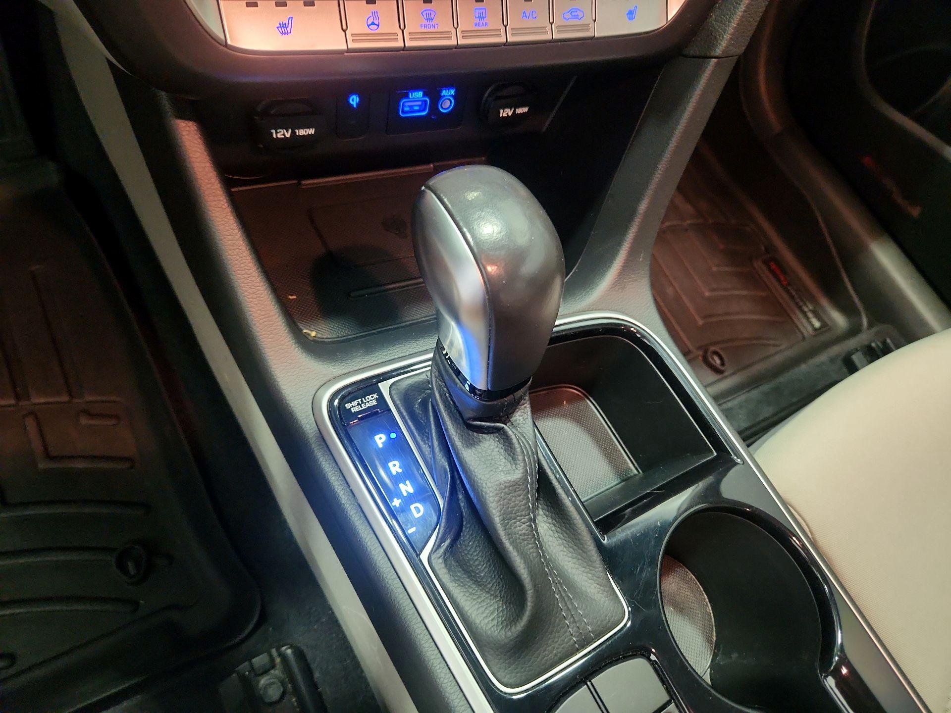 Thumbnail: 2019 Hyundai Sonata - 17