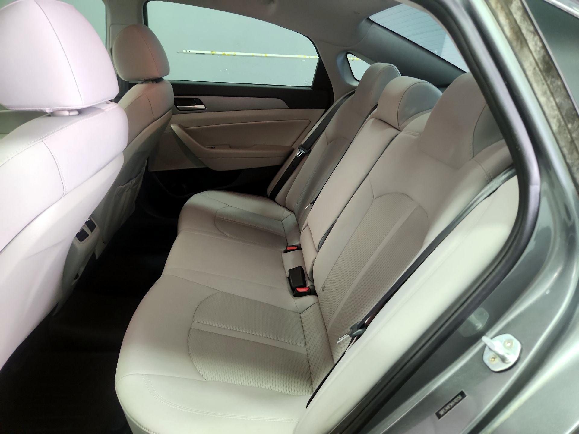 Thumbnail: 2019 Hyundai Sonata - 19