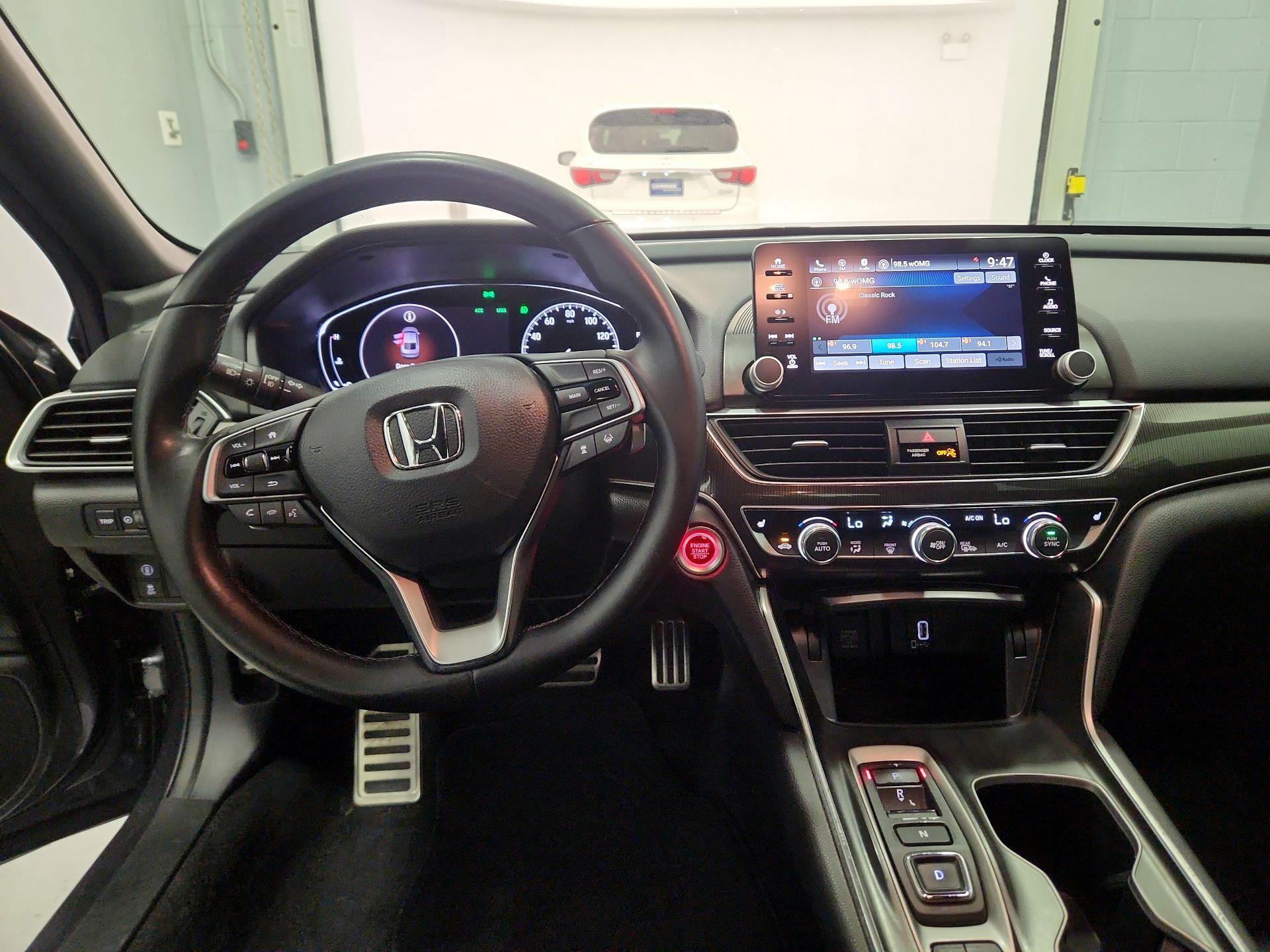 Thumbnail: 2018 Honda Accord - 9