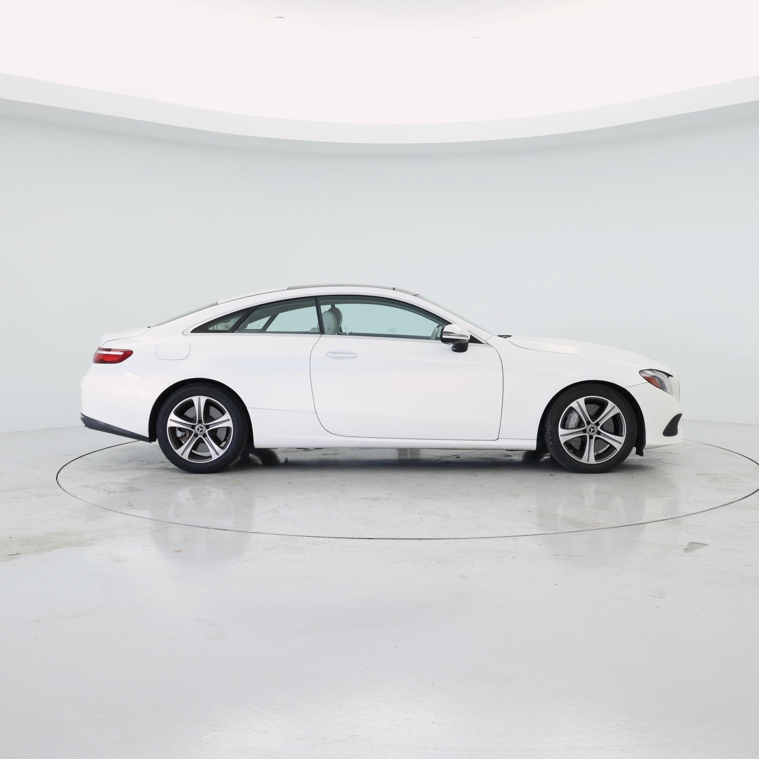 Thumbnail: 2019 Mercedes-Benz E-Class - 7