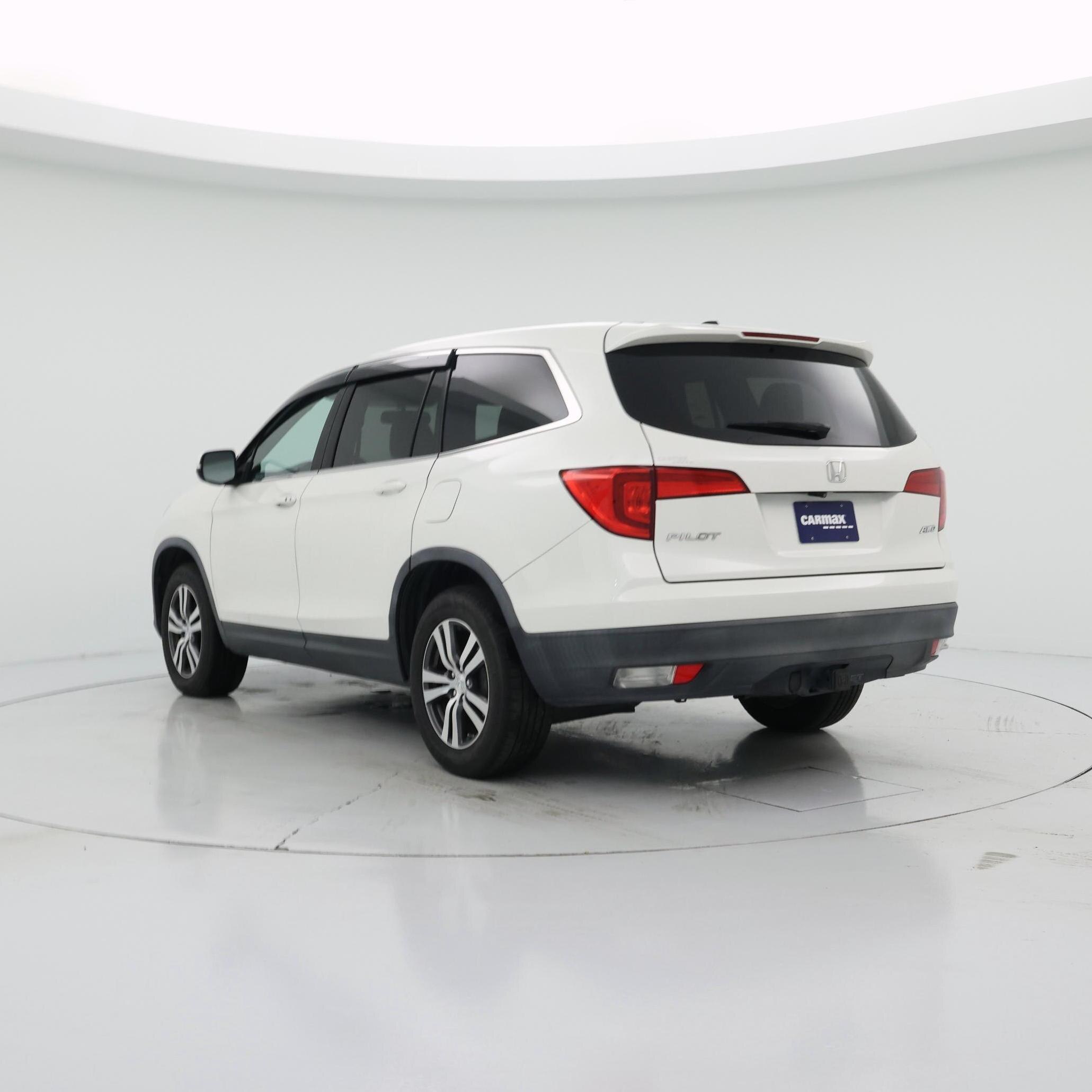 Thumbnail: 2017 Honda Pilot - 2