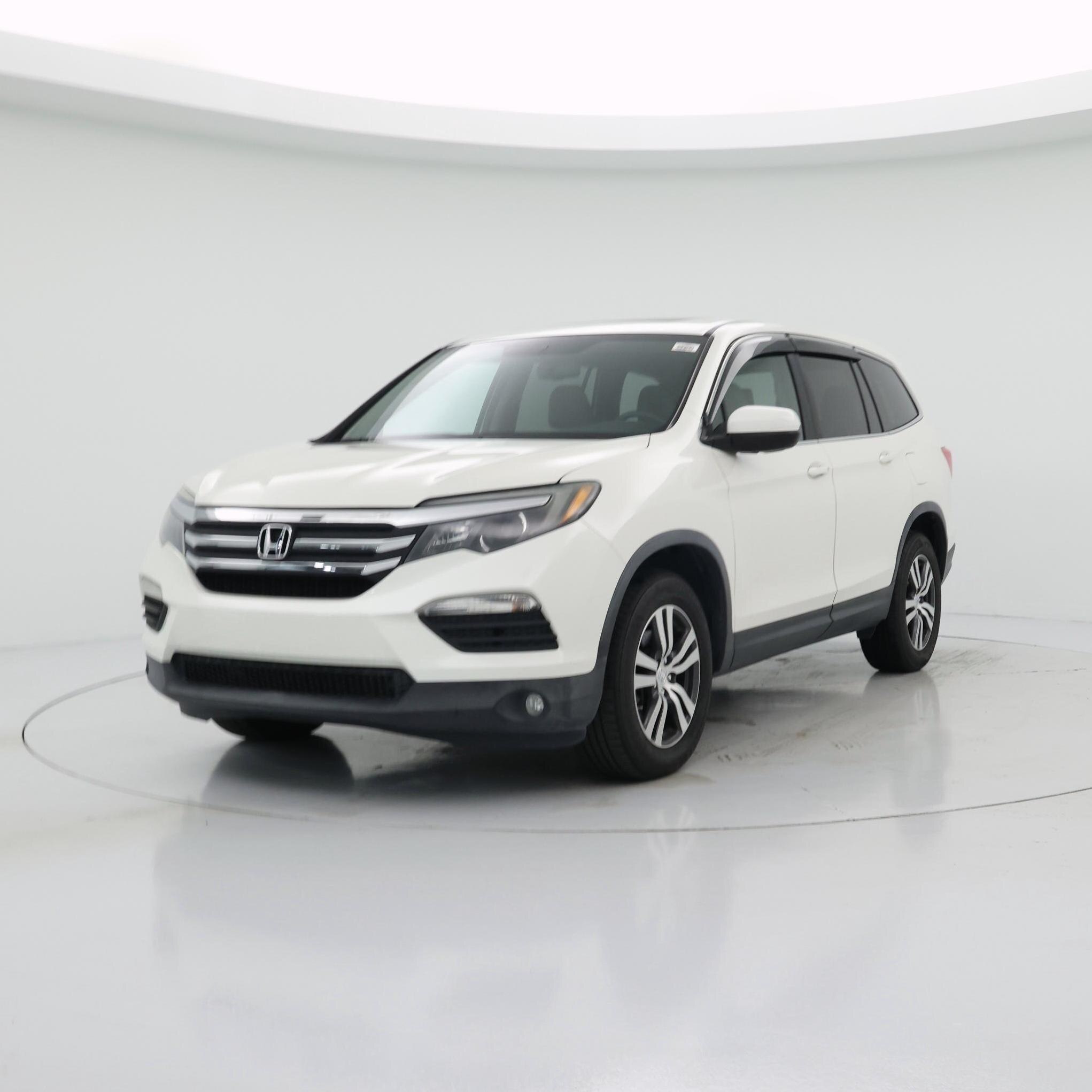 Thumbnail: 2017 Honda Pilot - 4
