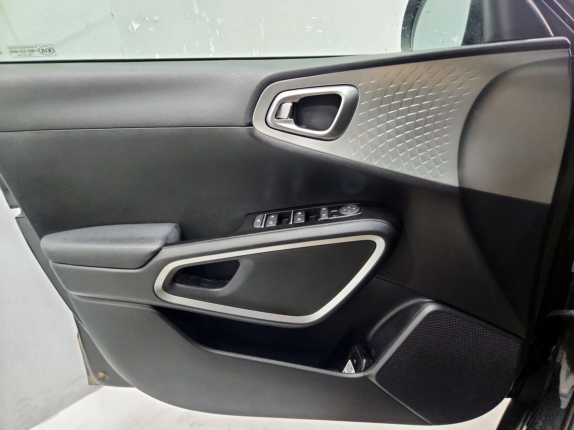Thumbnail: 2022 Kia Soul - 12