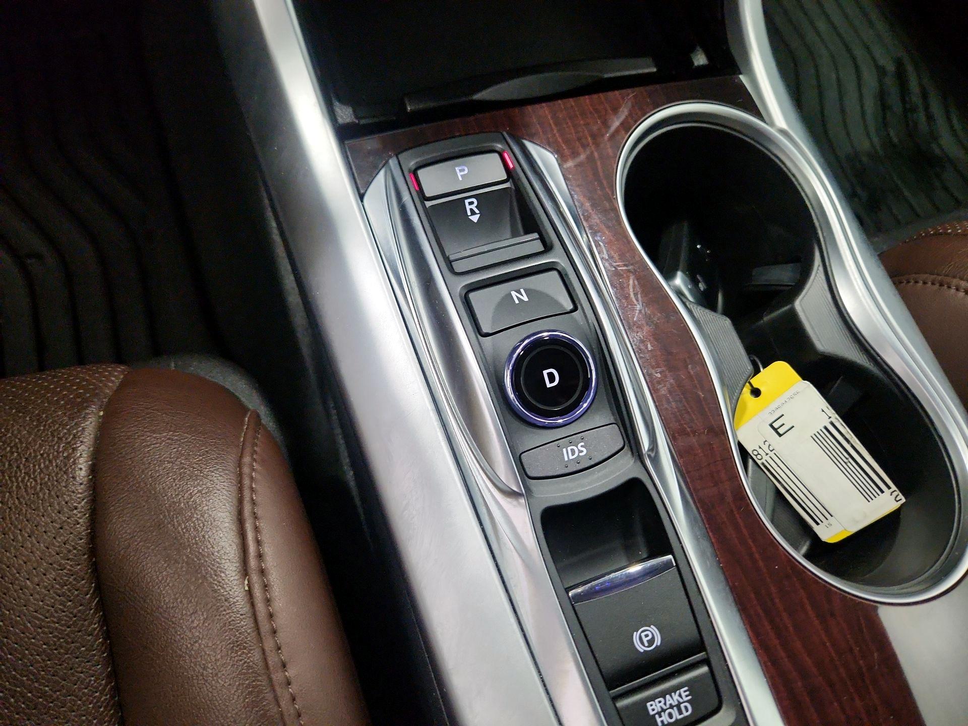 Thumbnail: 2015 Acura TLX - 17