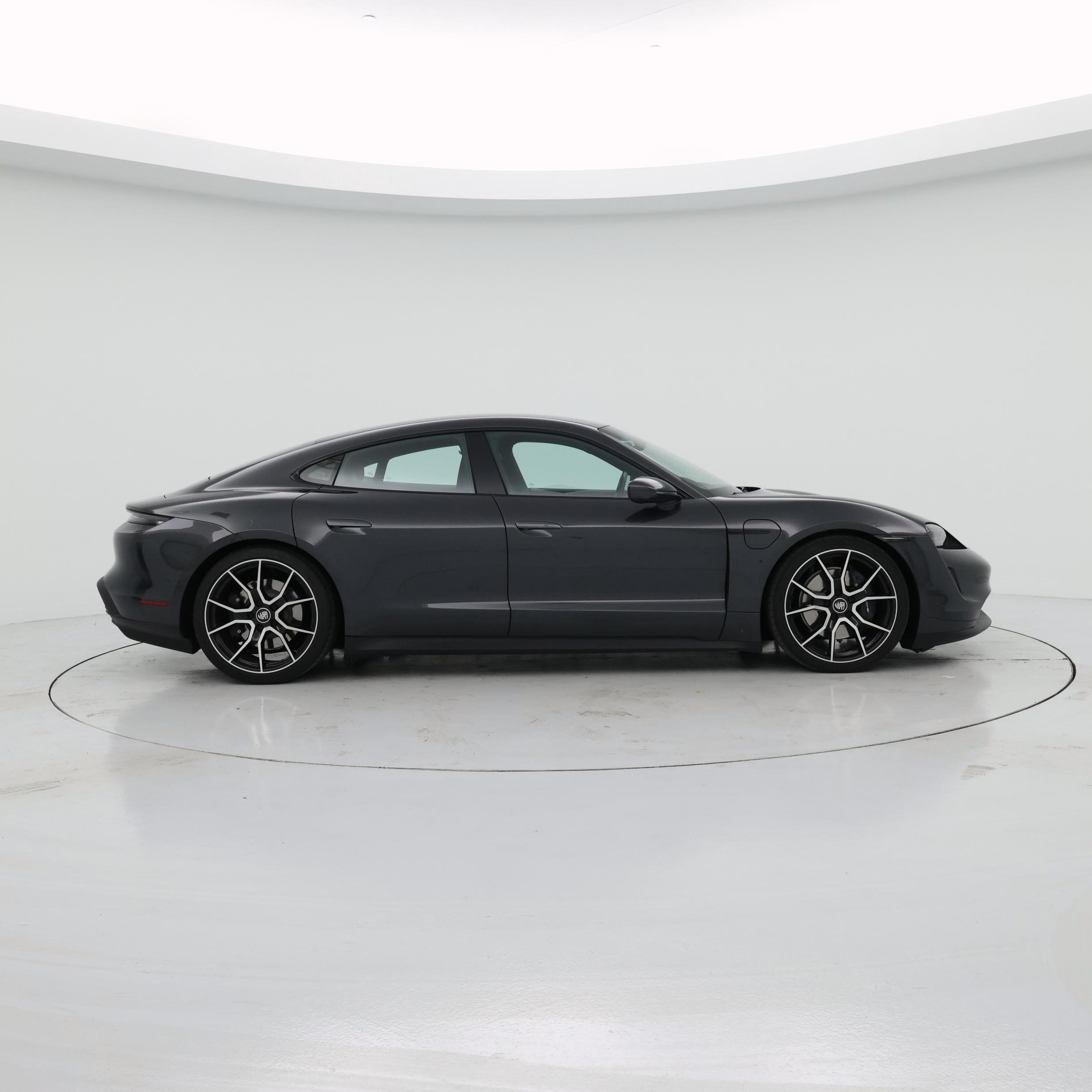 Thumbnail: 2023 Porsche Taycan - 7