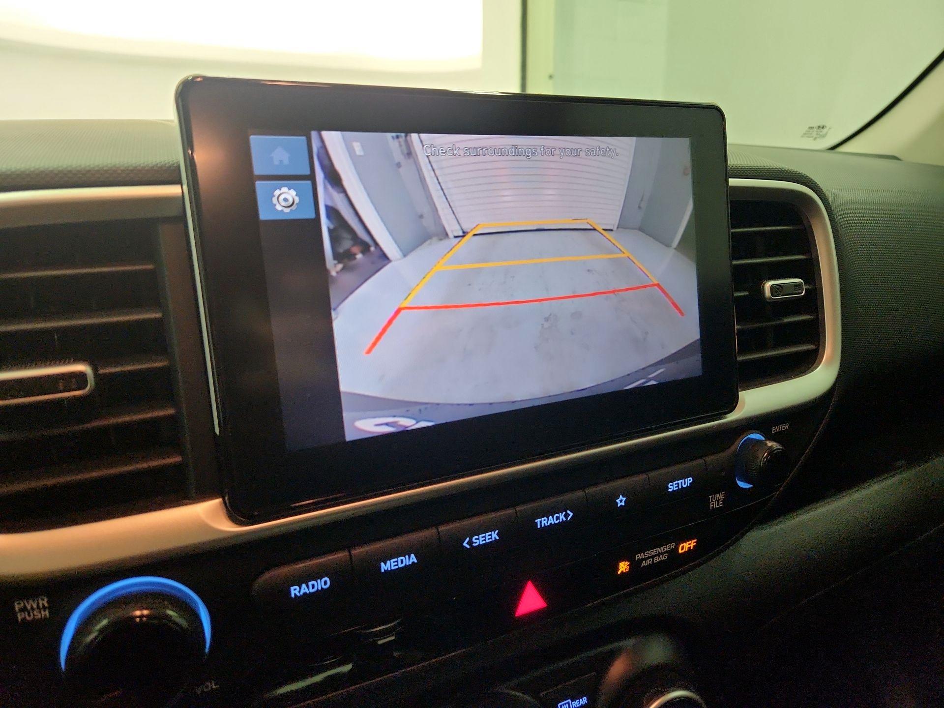 Thumbnail: 2023 Hyundai Venue - 14