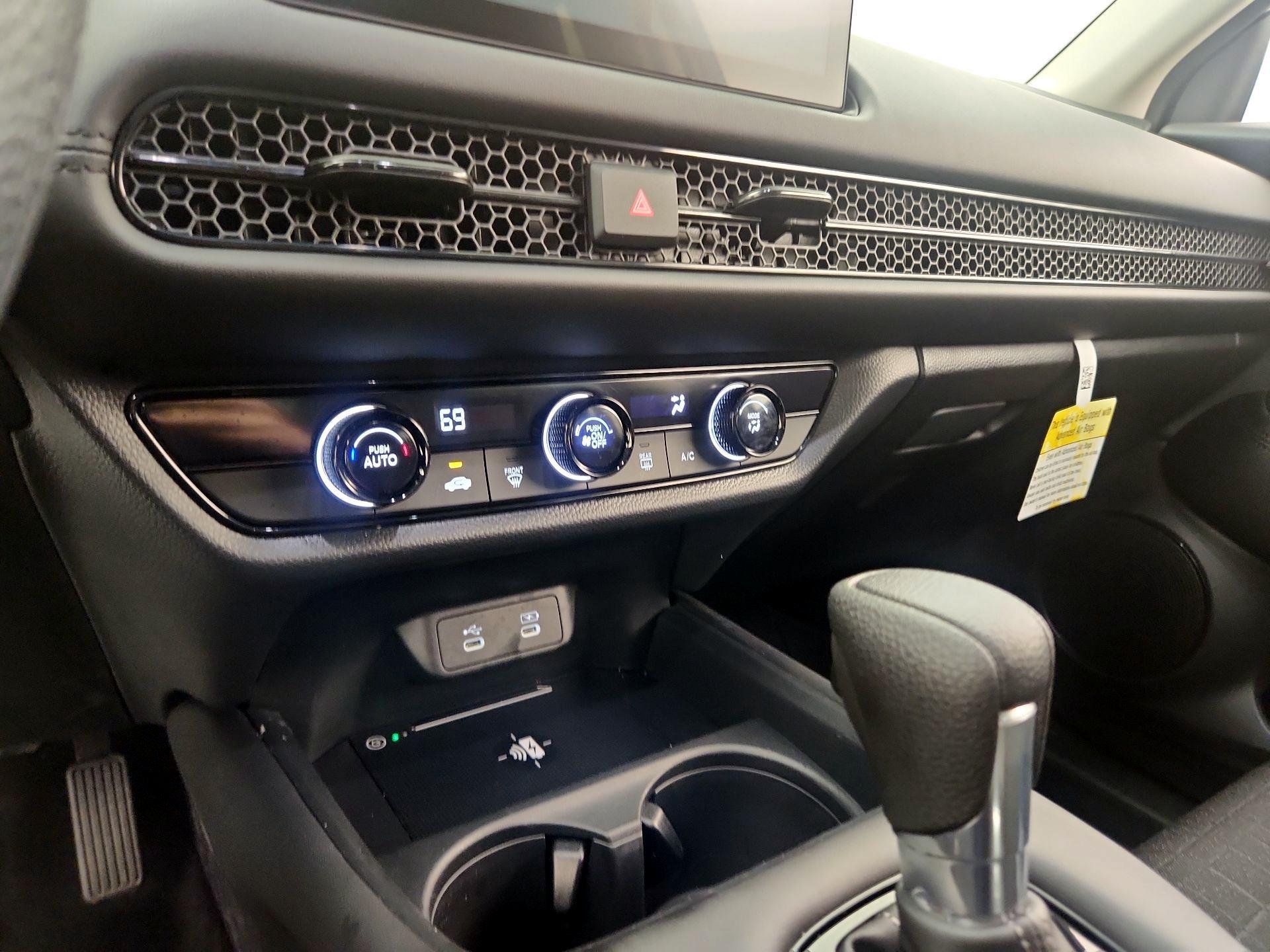 Thumbnail: 2026 Honda HR-V - 16