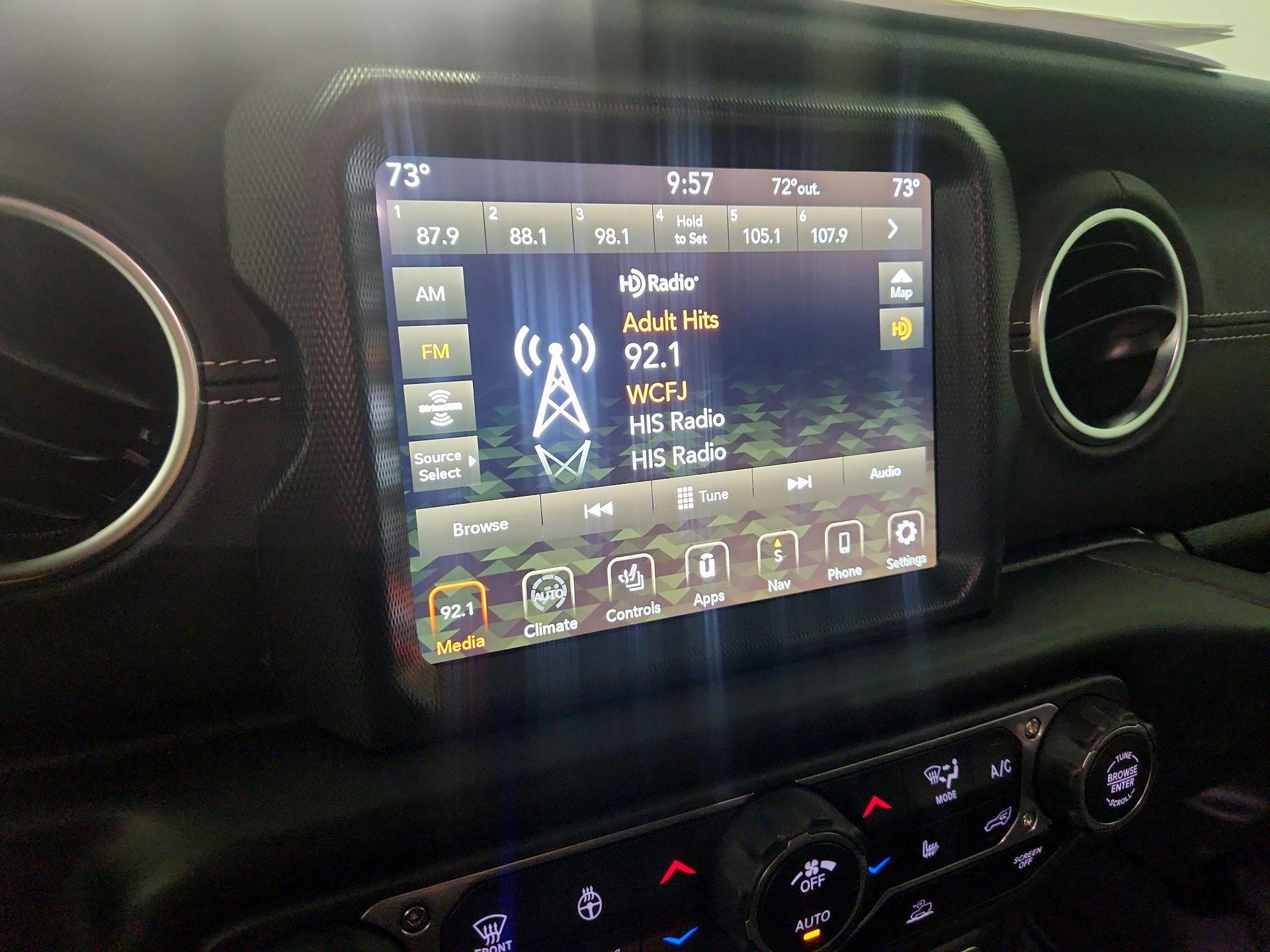 Thumbnail: 2022 Jeep Wrangler - 15