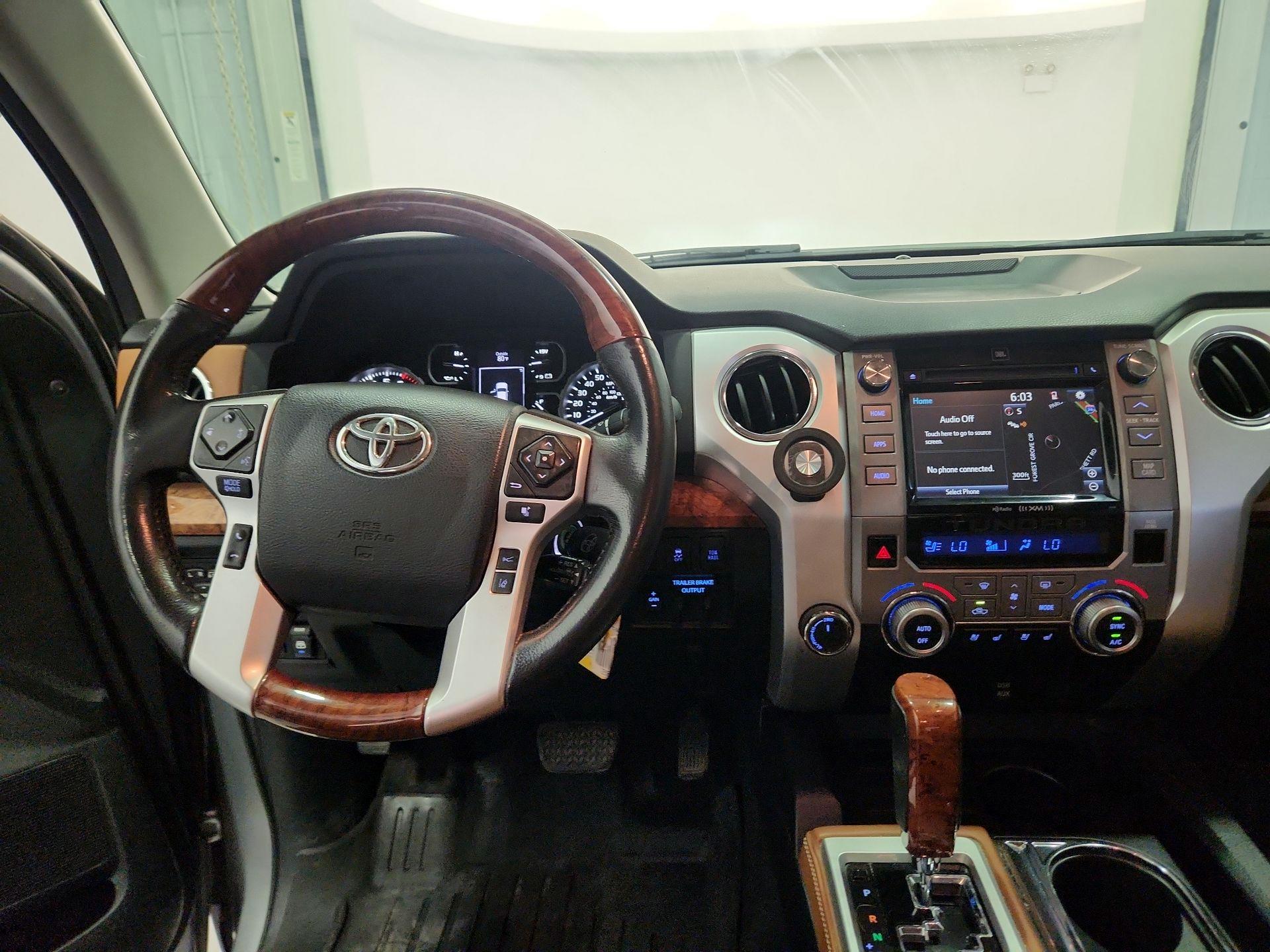 Thumbnail: 2018 Toyota Tundra - 9