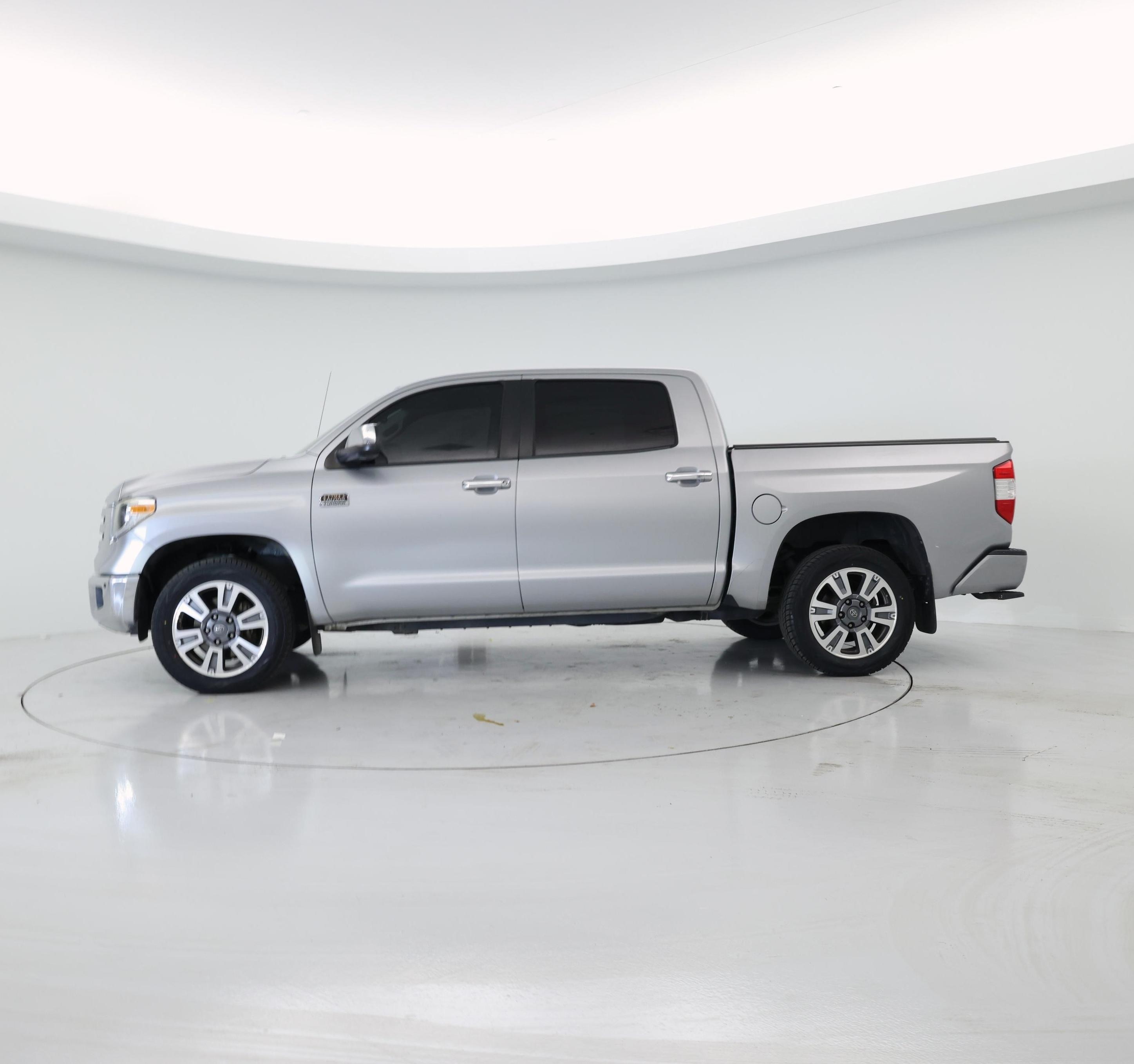 Thumbnail: 2018 Toyota Tundra - 3