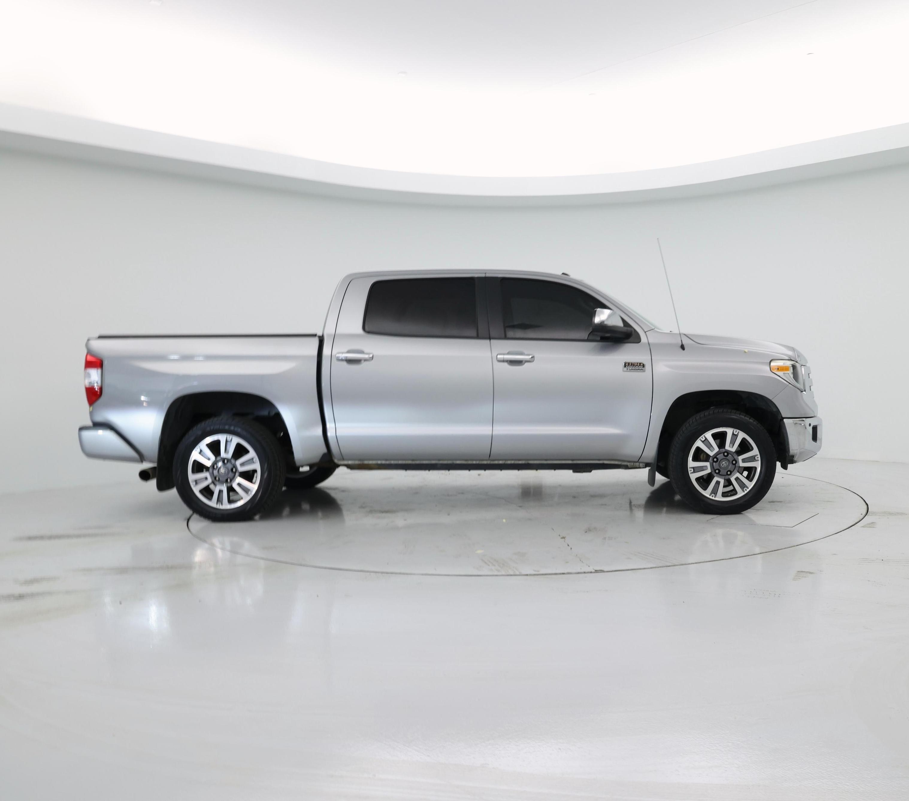 Thumbnail: 2018 Toyota Tundra - 7