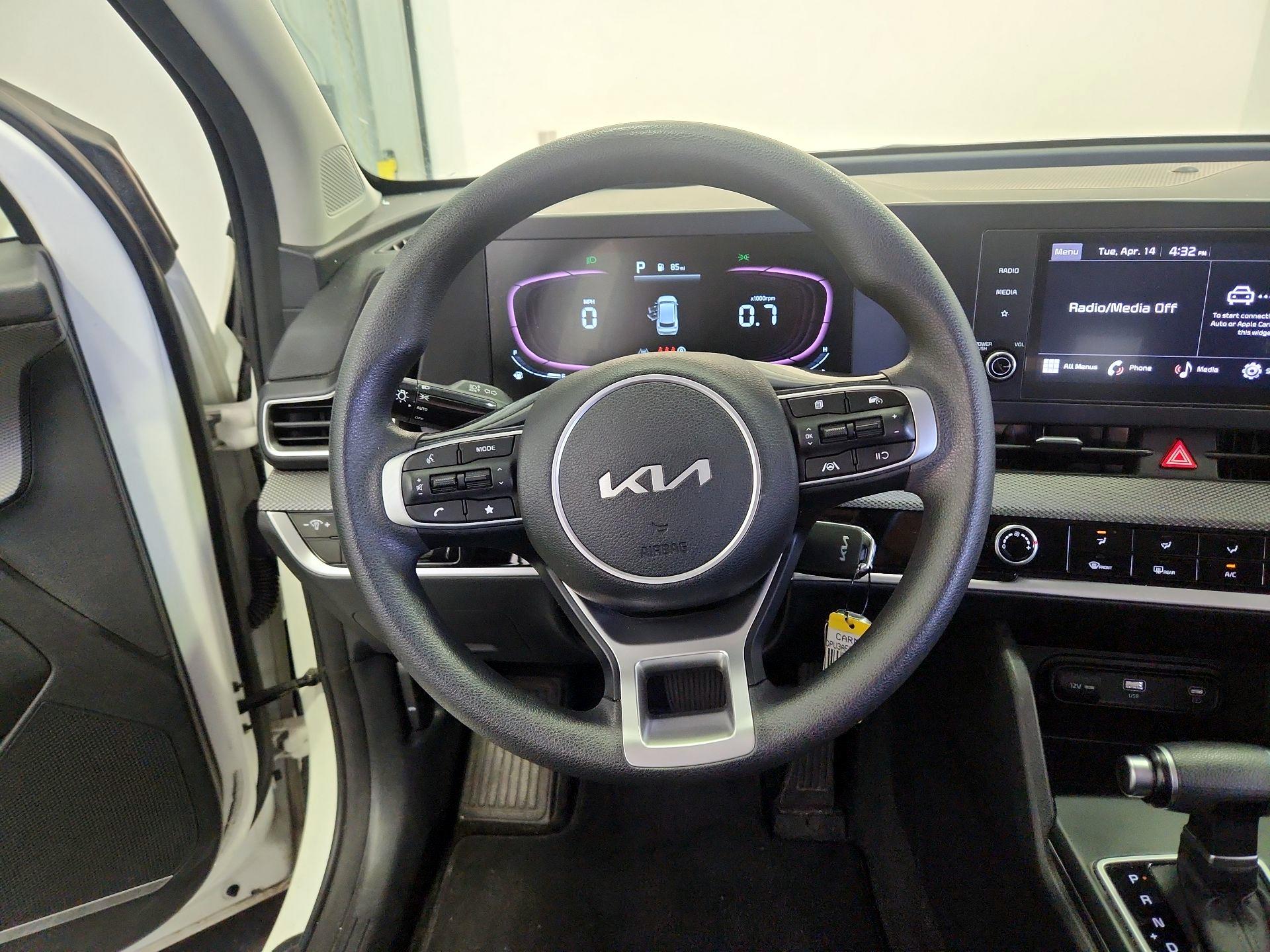 Thumbnail: 2023 Kia Sportage - 10