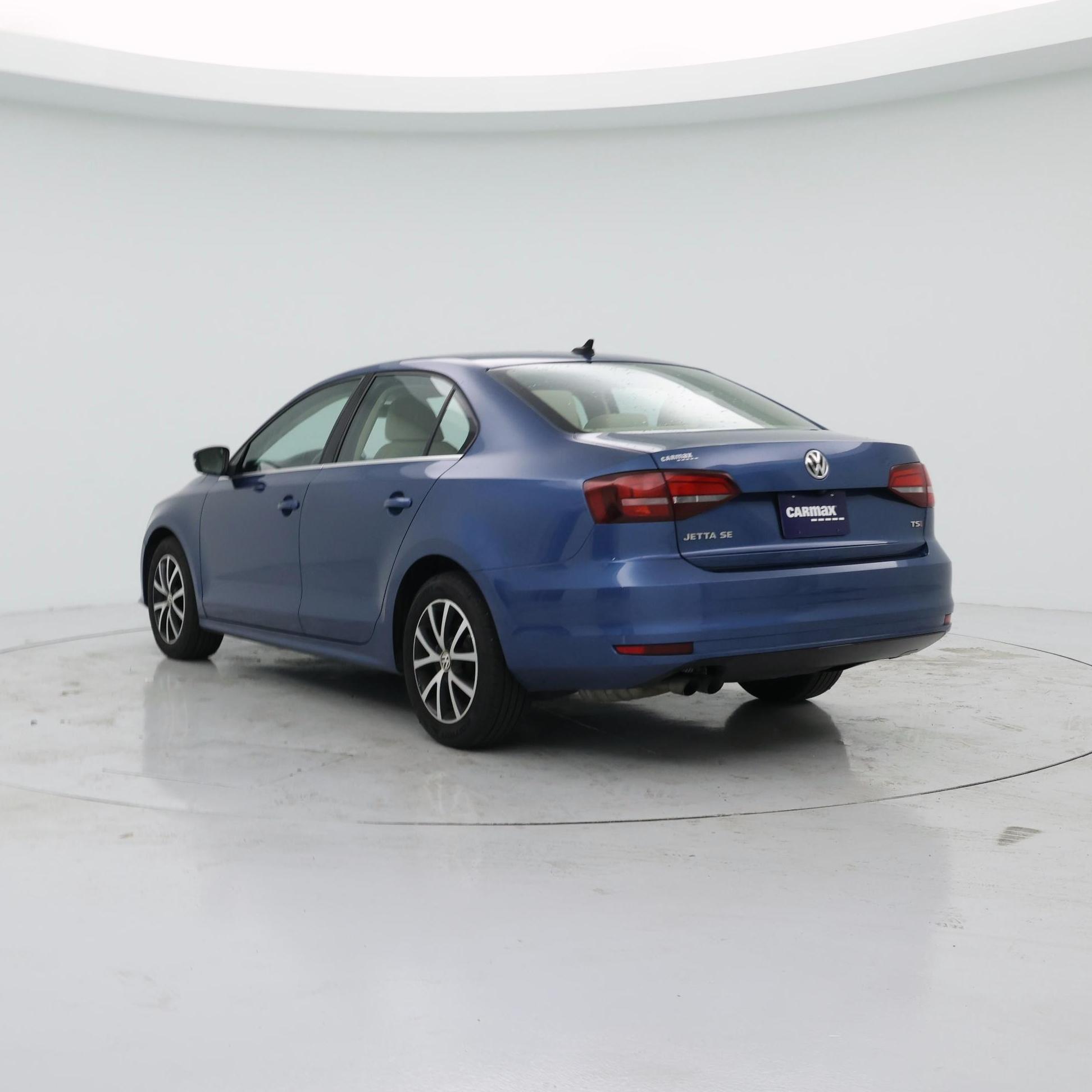 Thumbnail: 2017 Volkswagen Jetta - 2