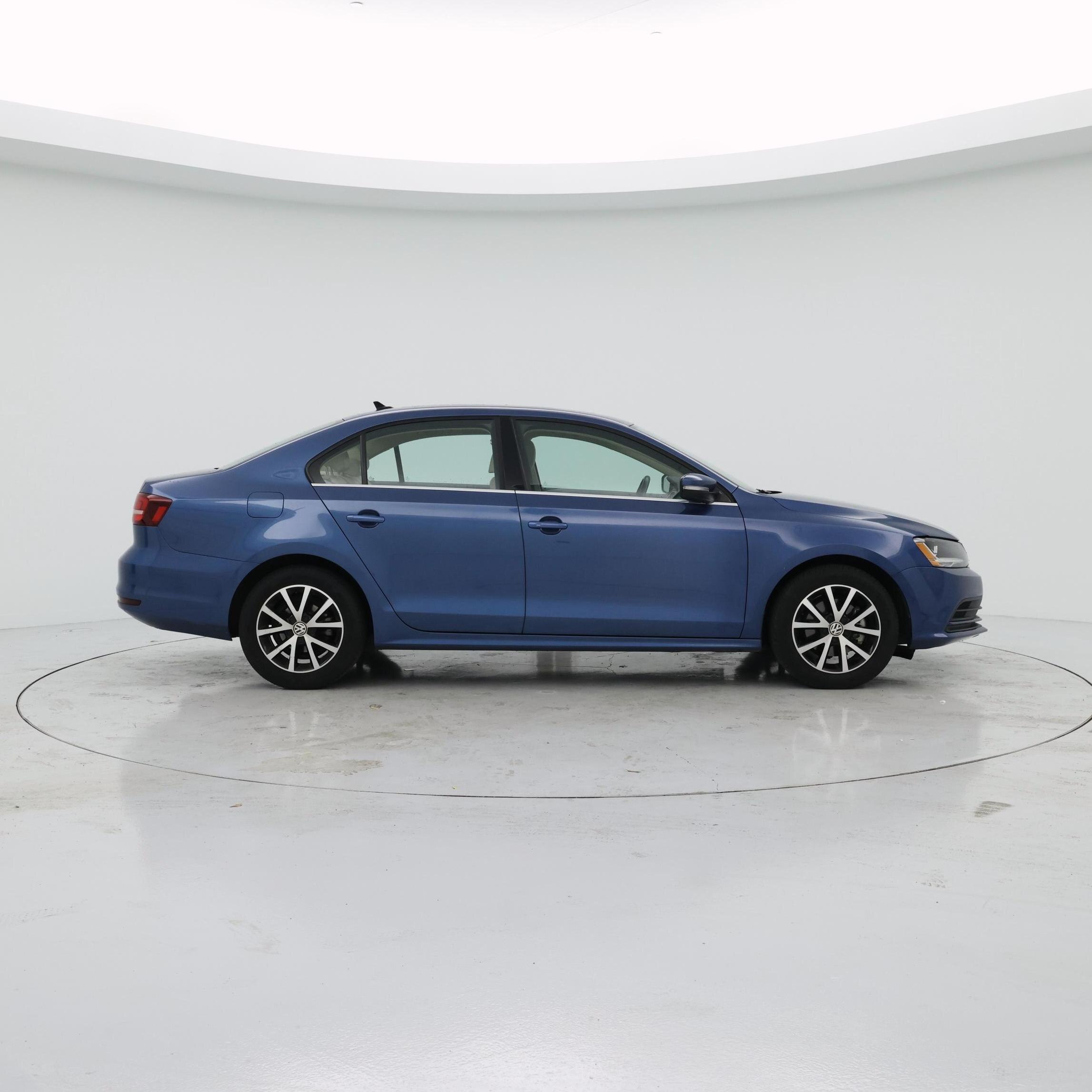 Thumbnail: 2017 Volkswagen Jetta - 7