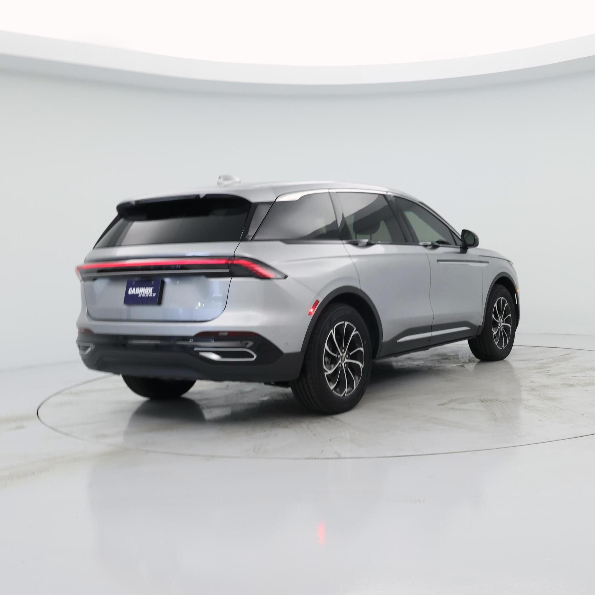 Thumbnail: 2024 Lincoln Nautilus - 8