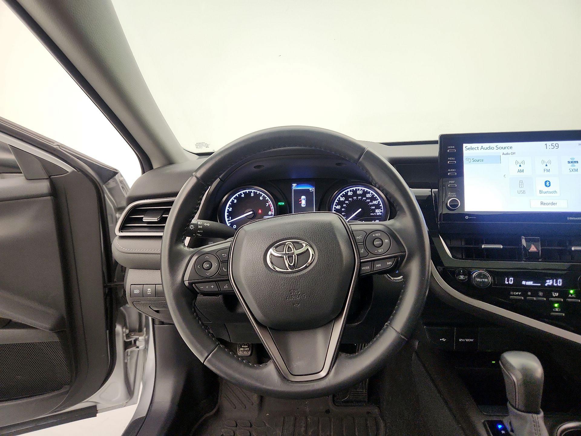 Thumbnail: 2022 Toyota Camry - 10