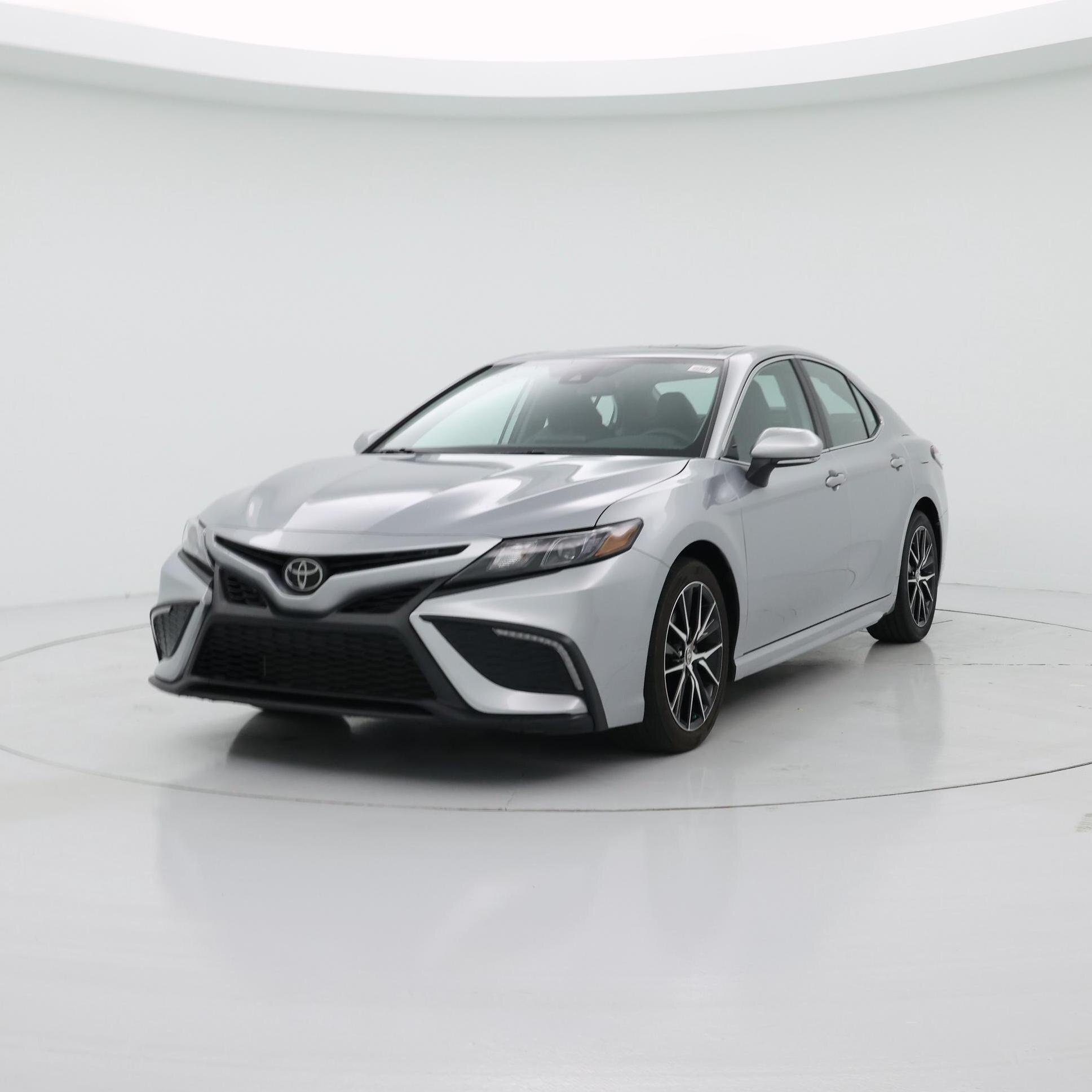 Thumbnail: 2022 Toyota Camry - 4