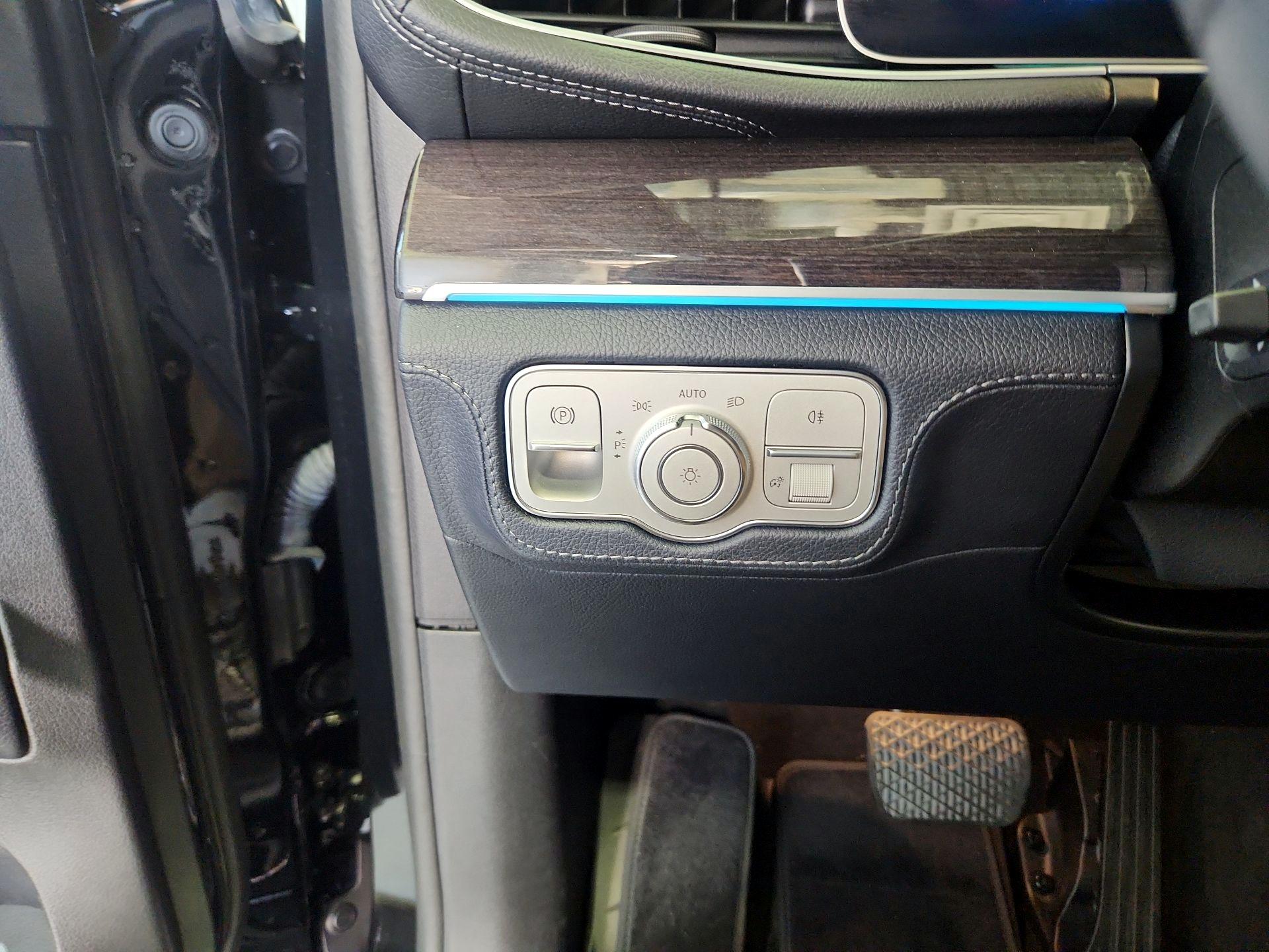 Thumbnail: 2020 Mercedes-Benz GLE - 13