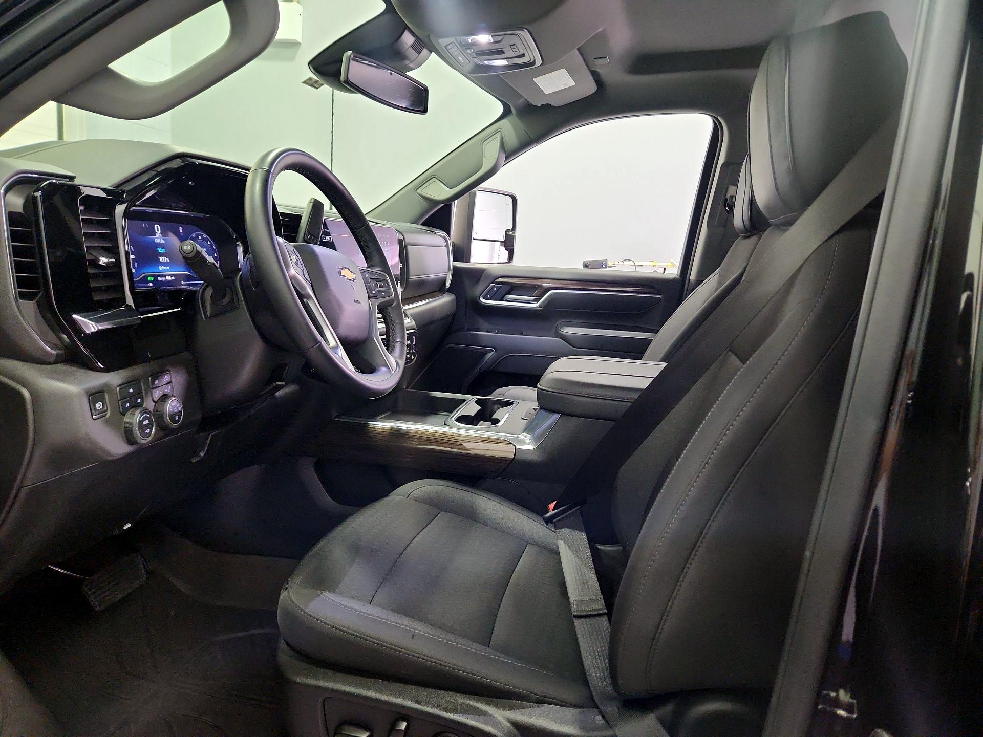 Thumbnail: 2025 Chevrolet Silverado 2500 - 11