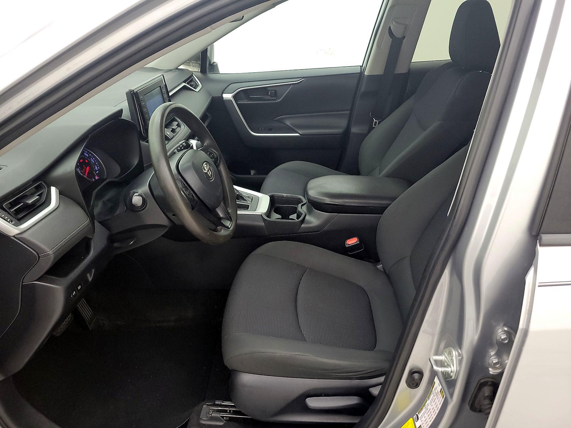 Thumbnail: 2019 Toyota RAV4 - 11