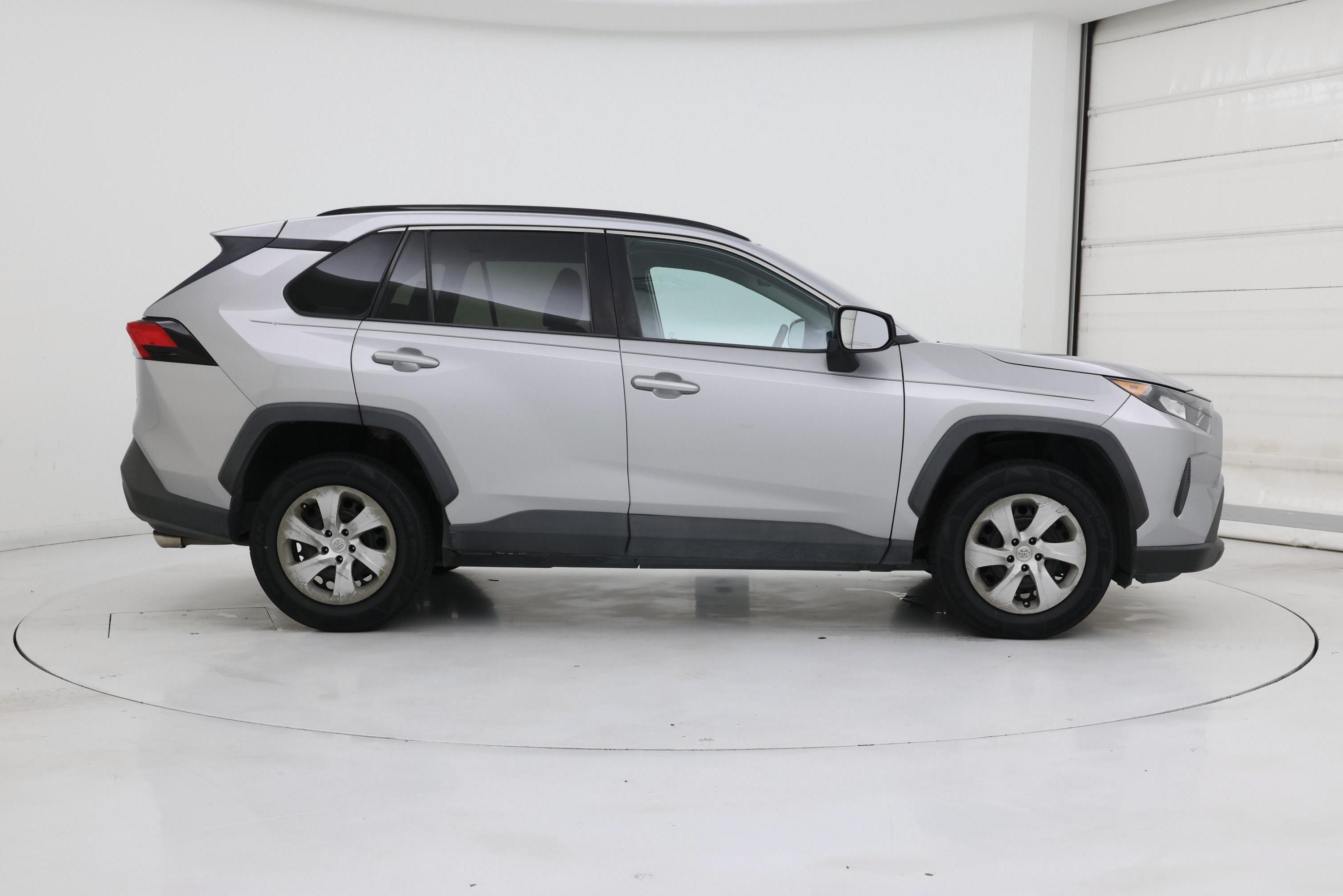 Thumbnail: 2019 Toyota RAV4 - 7