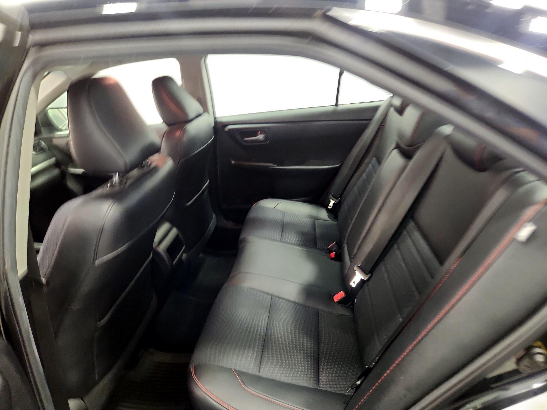 Thumbnail: 2015 Toyota Camry - 19