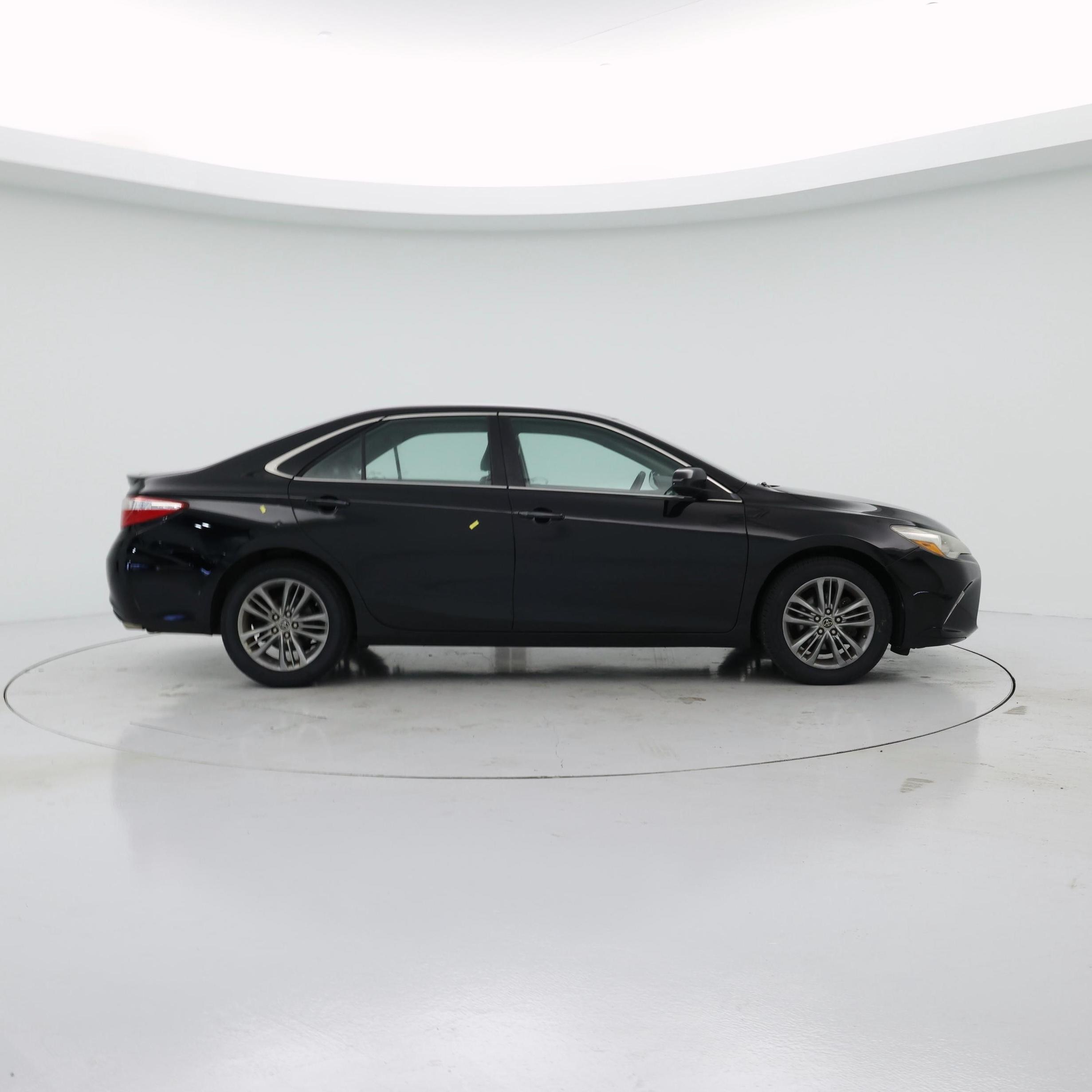 Thumbnail: 2015 Toyota Camry - 7