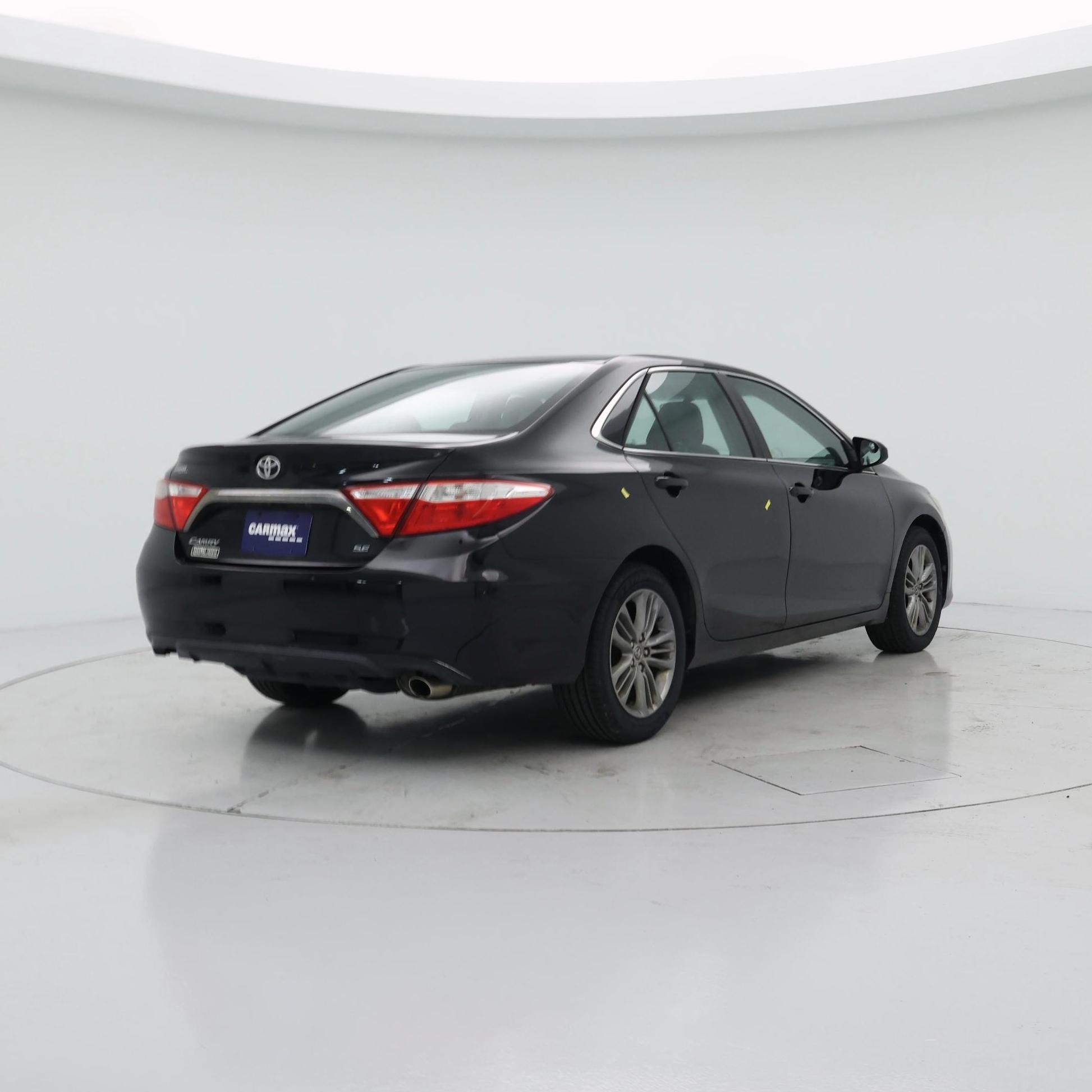 Thumbnail: 2015 Toyota Camry - 8