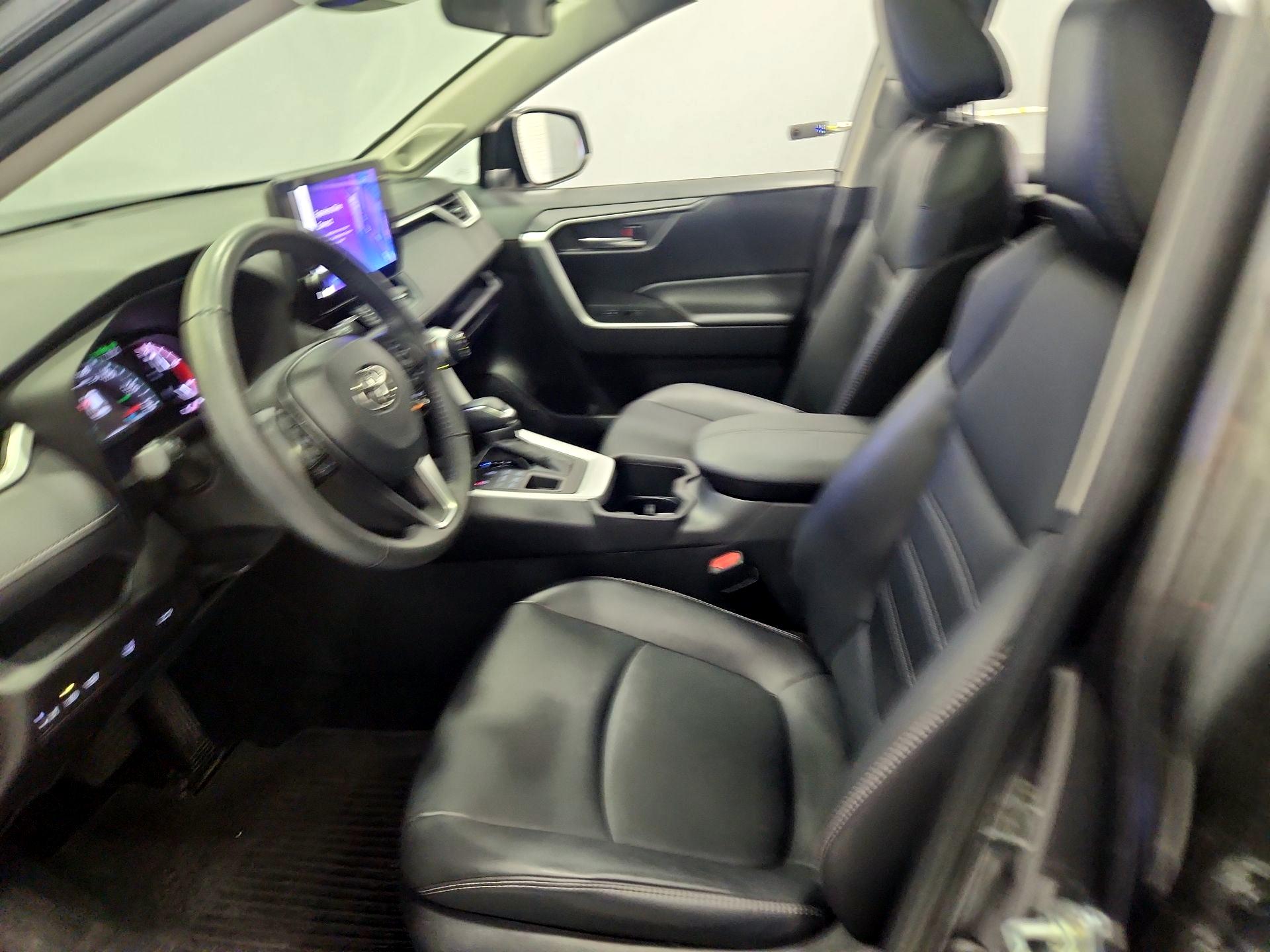 Thumbnail: 2023 Toyota RAV4 - 11