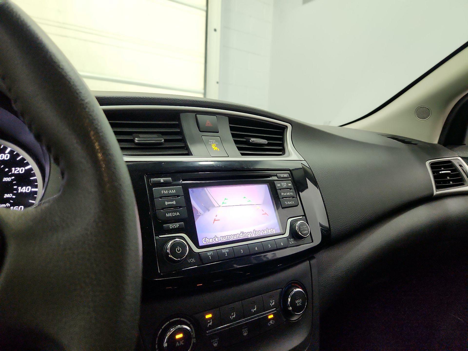 Thumbnail: 2017 Nissan Sentra - 14
