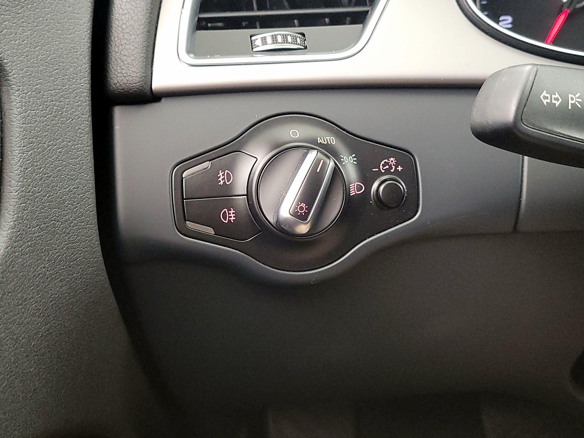 Thumbnail: 2015 Audi A4 - 13