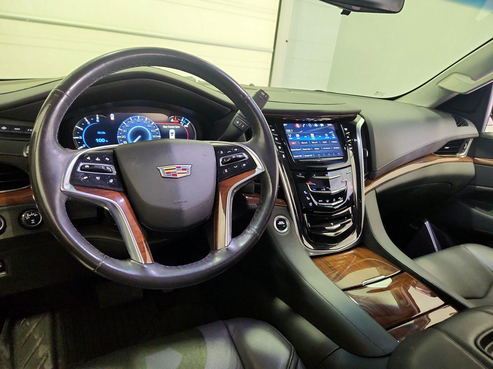 Thumbnail: 2019 Cadillac Escalade - 9