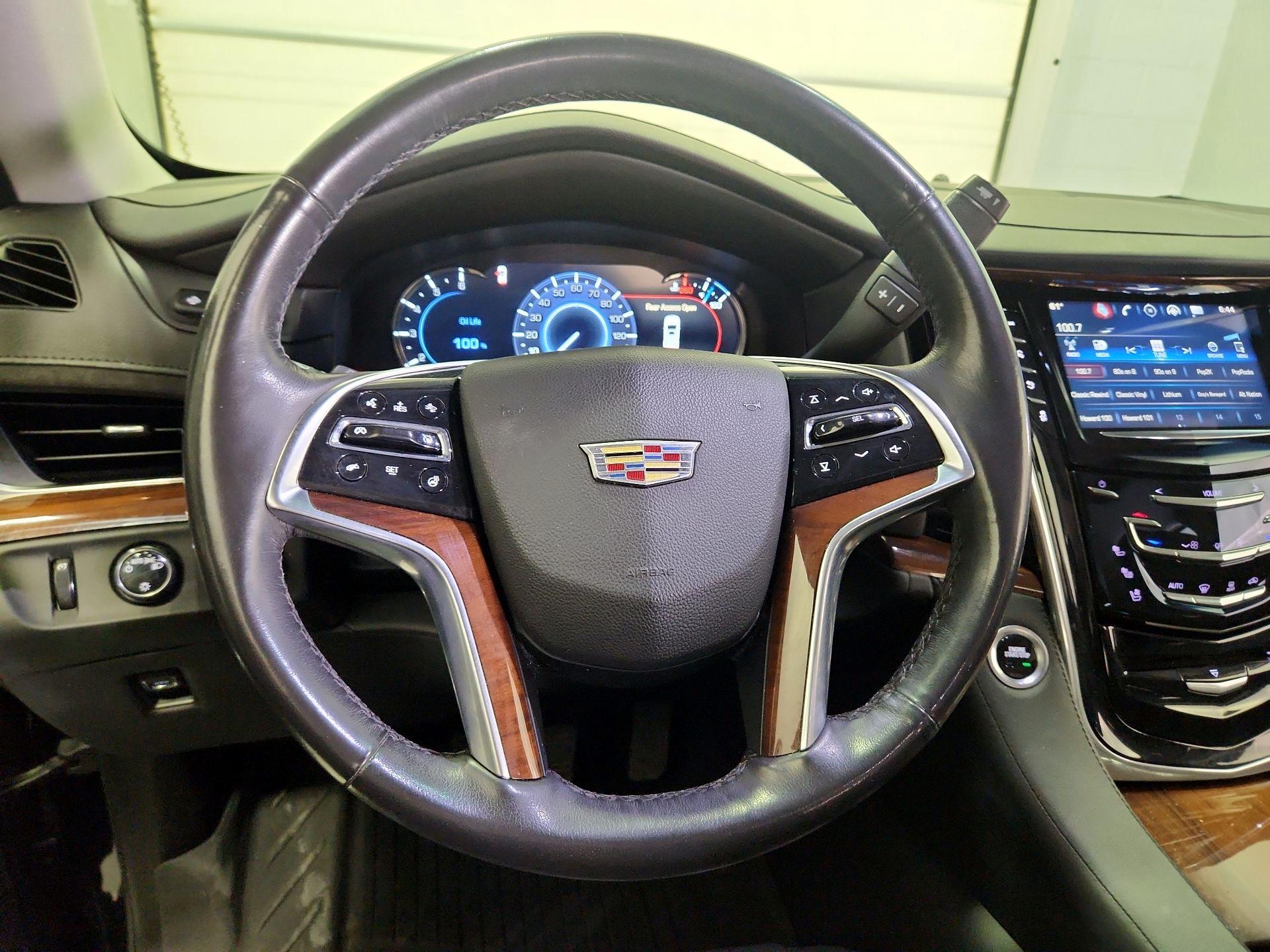 Thumbnail: 2019 Cadillac Escalade - 10