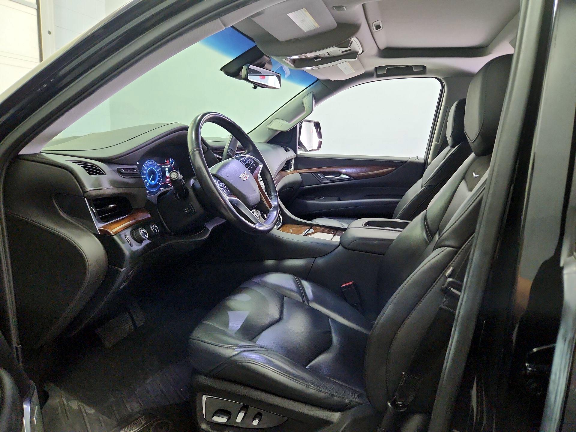 Thumbnail: 2019 Cadillac Escalade - 11