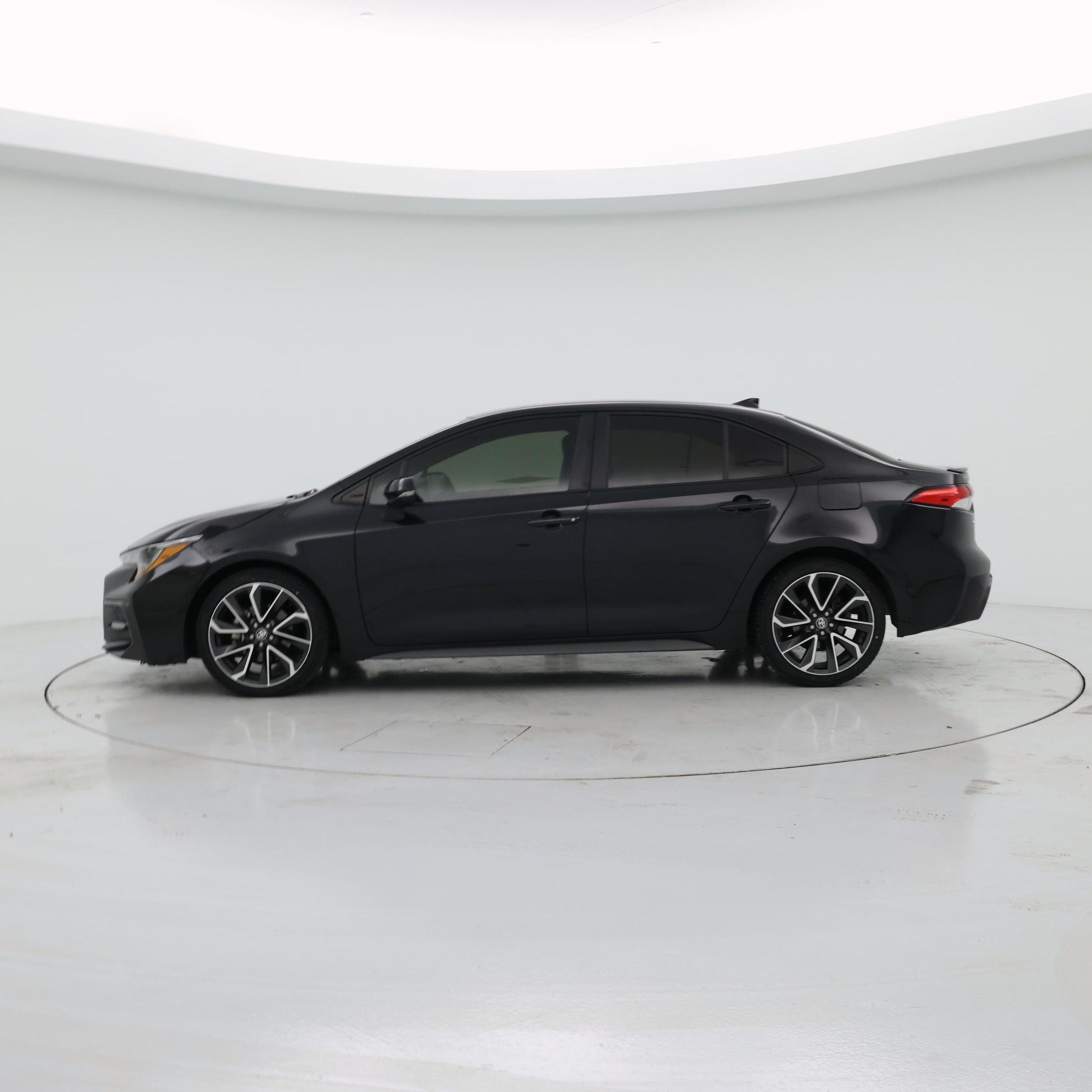 Thumbnail: 2021 Toyota Corolla - 3