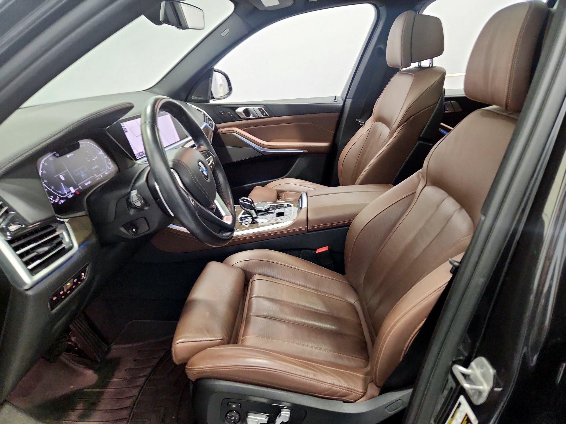 Thumbnail: 2021 BMW X5 - 11