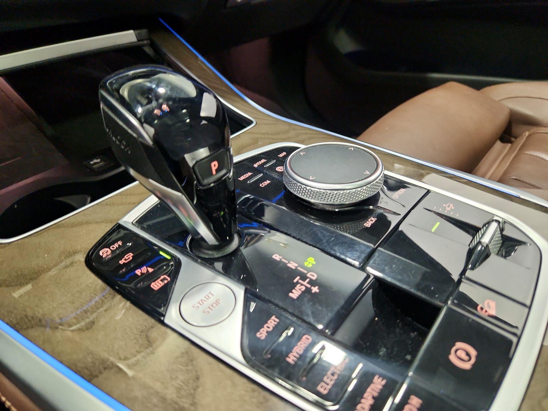 Thumbnail: 2021 BMW X5 - 18