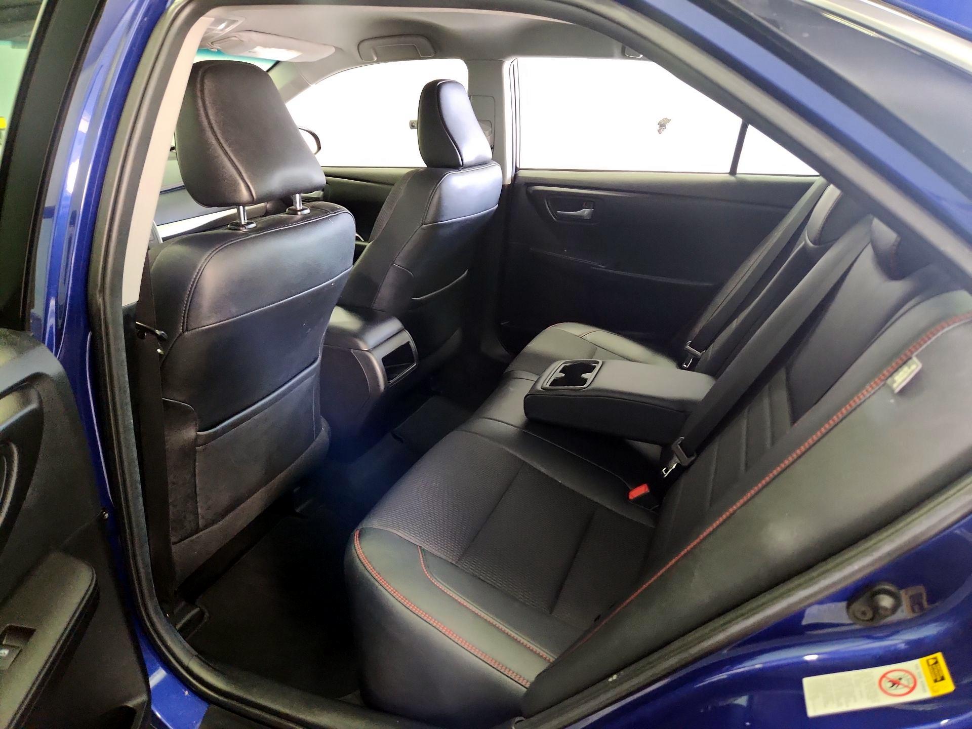 Thumbnail: 2016 Toyota Camry - 19