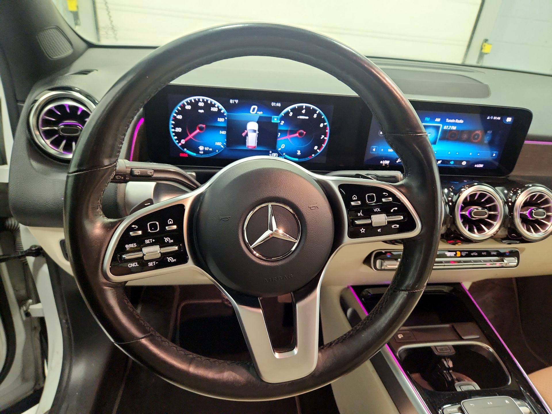 Thumbnail: 2022 Mercedes-Benz GLB - 10