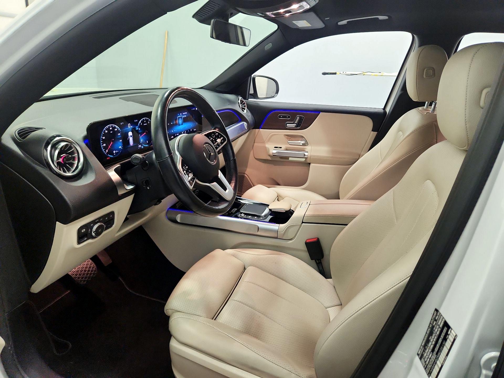 Thumbnail: 2022 Mercedes-Benz GLB - 11