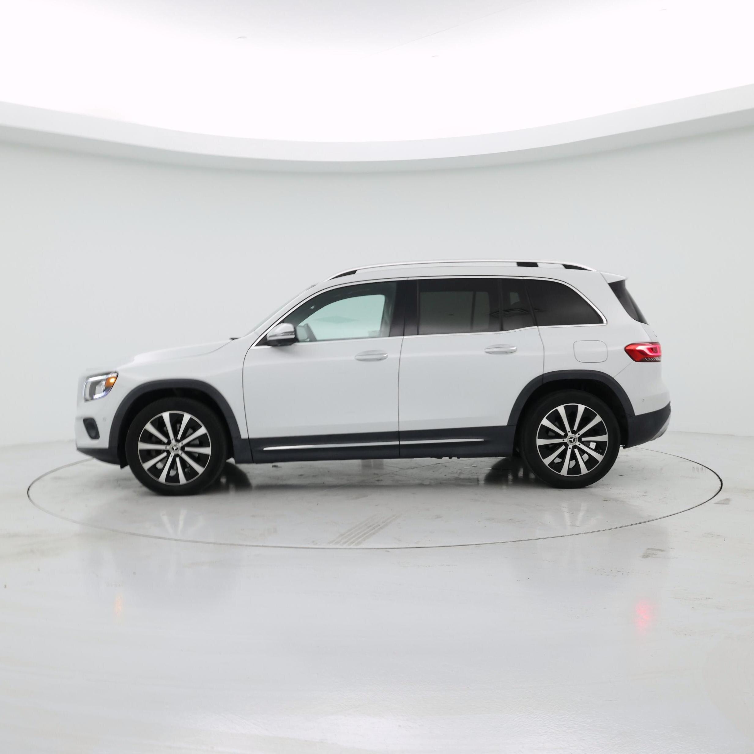 Thumbnail: 2022 Mercedes-Benz GLB - 3