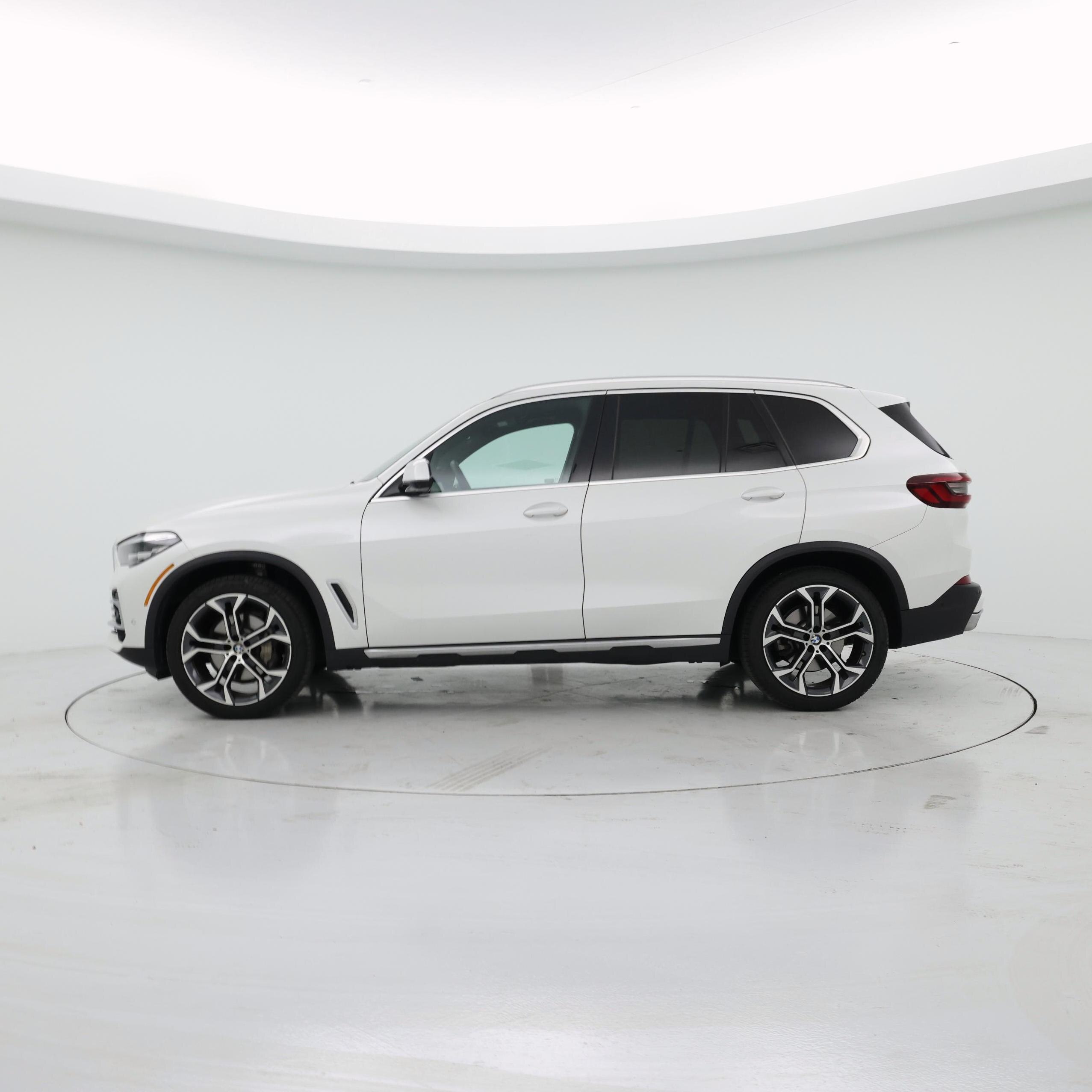 Thumbnail: 2022 BMW X5 - 3