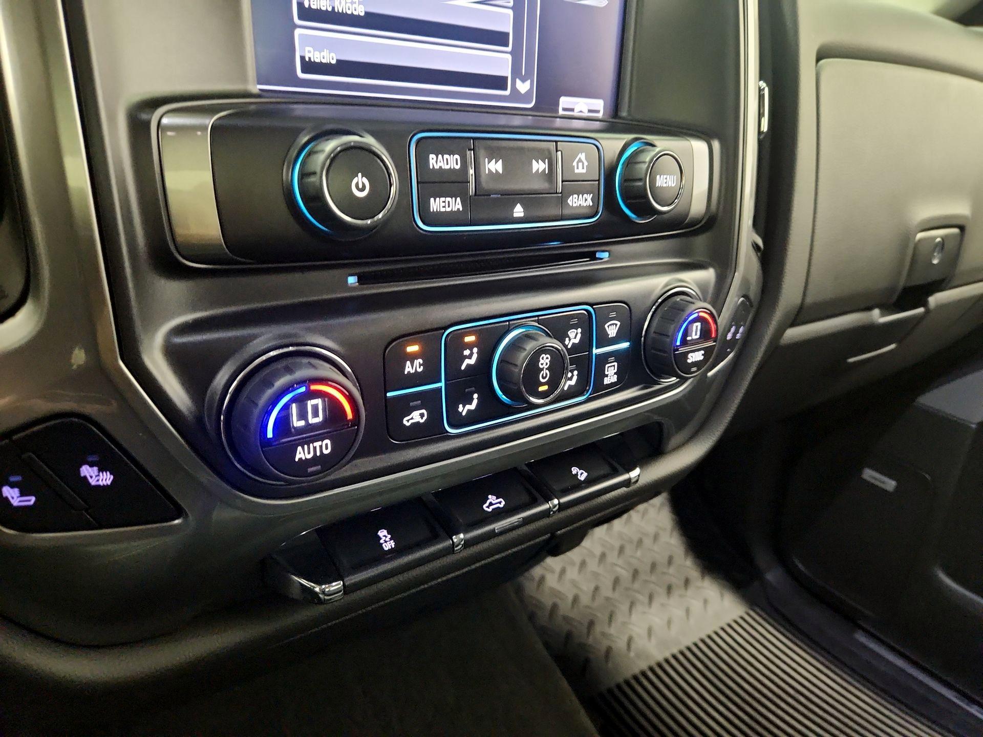 Thumbnail: 2015 Chevrolet Silverado 1500 - 16